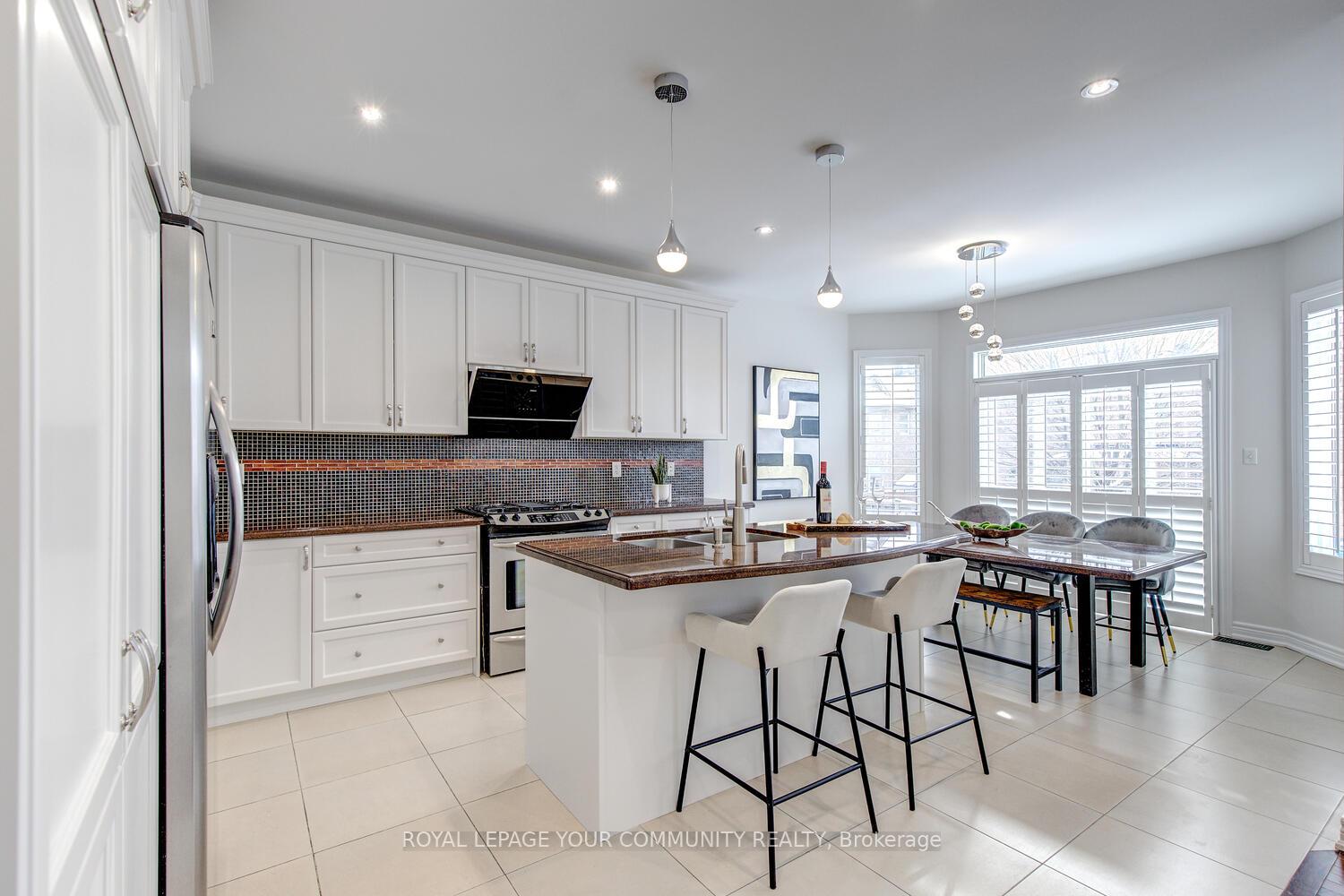 Photo 21 of 9 Lealinds Road, Vaughan, Patterson — HOMEH