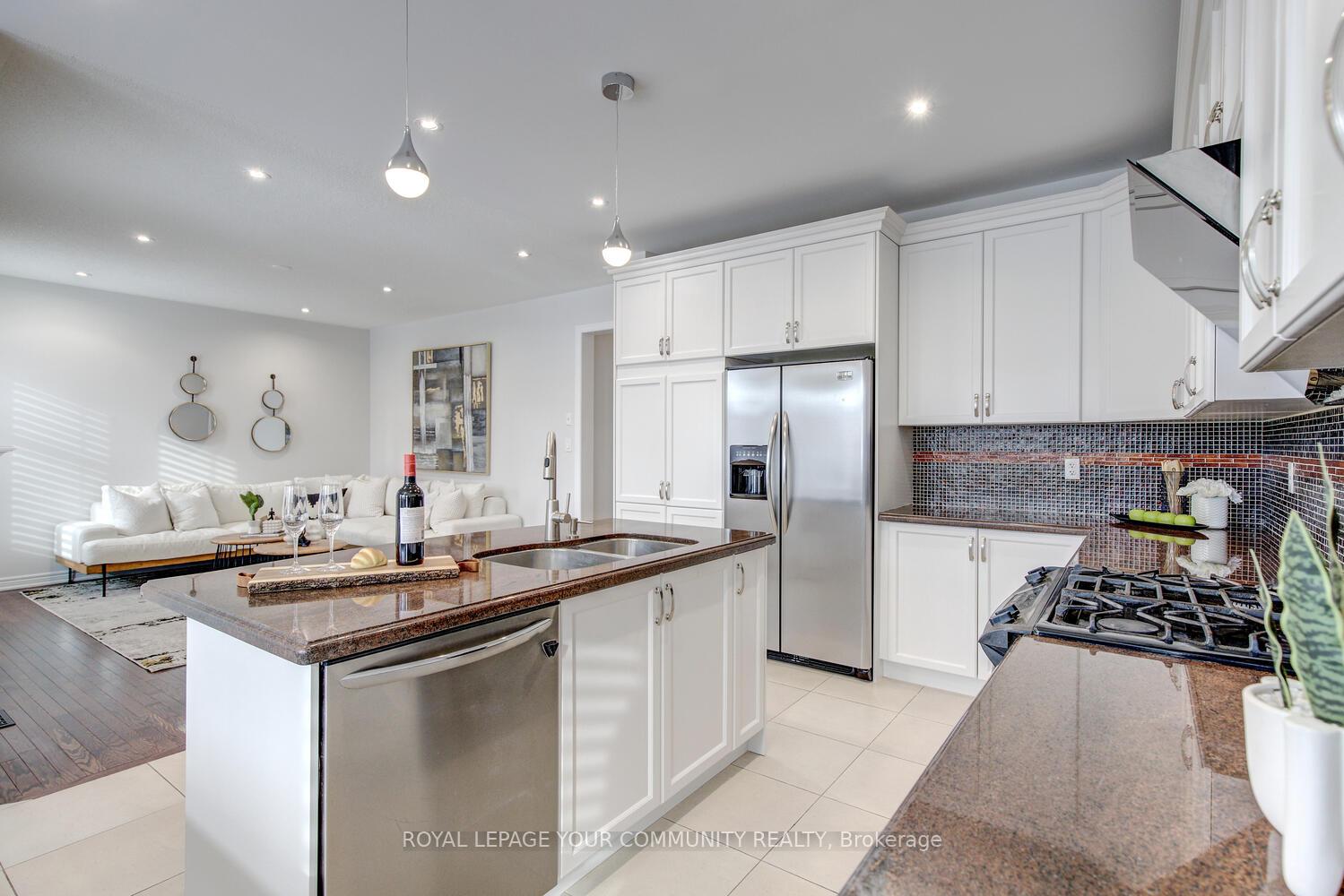 Photo 23 of 9 Lealinds Road, Vaughan, Patterson — HOMEH