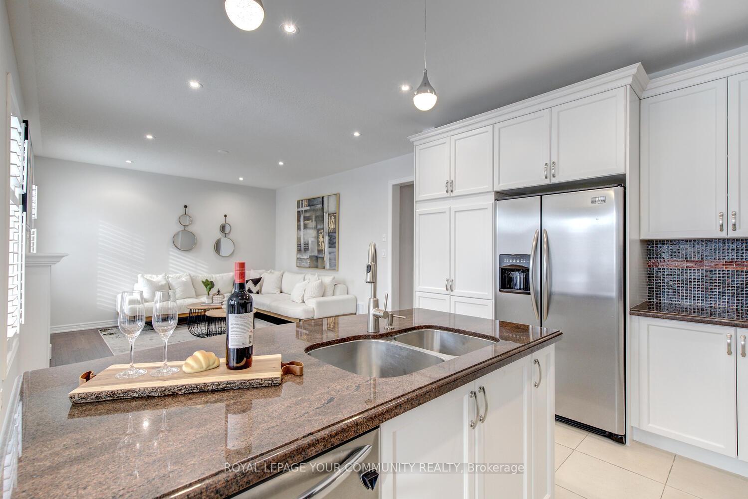 Photo 25 of 9 Lealinds Road, Vaughan, Patterson — HOMEH