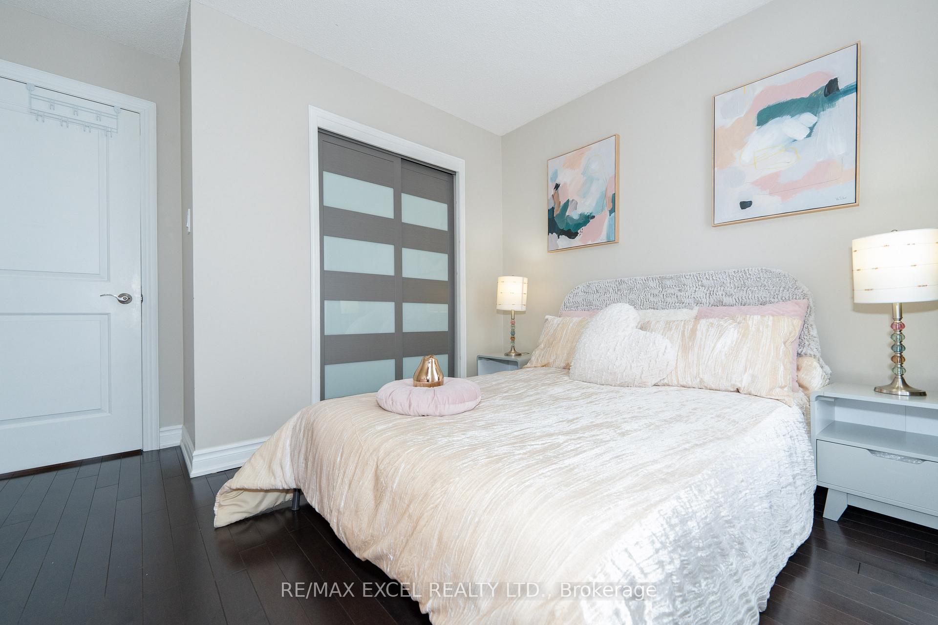 Photo 1 of 72 Croteau Crescent, Vaughan, Crestwood-Springfarm-Yorkhill — HOMEH