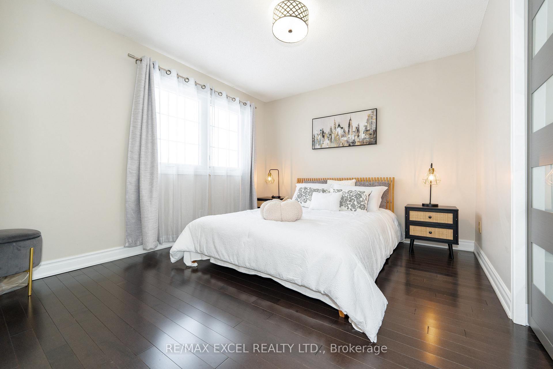 Photo 2 of 72 Croteau Crescent, Vaughan, Crestwood-Springfarm-Yorkhill — HOMEH