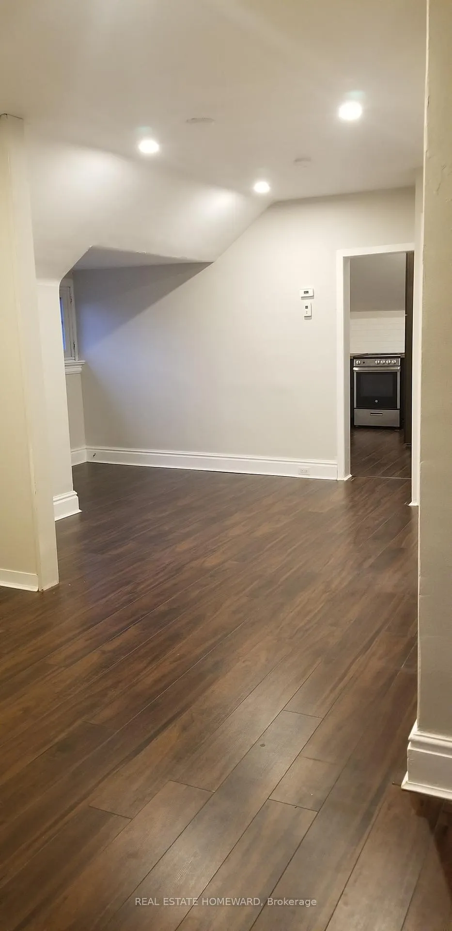 Photo 4 of Unit 3-73, 71 Mary Street, Barrie, City Centre — HOMEH