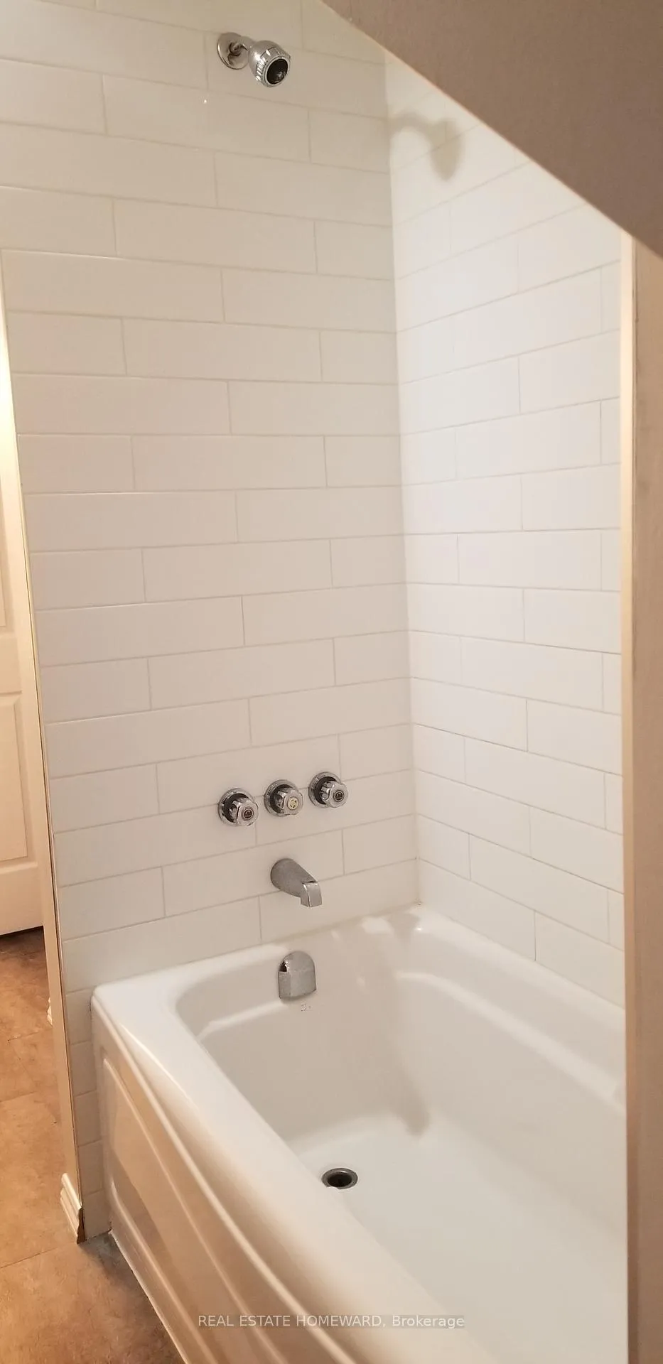 Photo 6 of Unit 3-73, 71 Mary Street, Barrie, City Centre — HOMEH