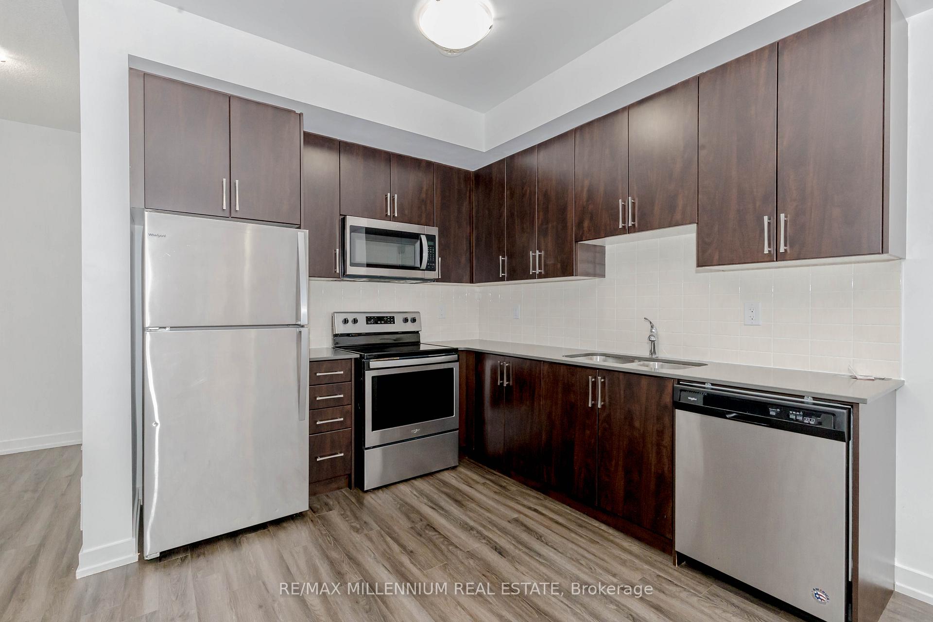 Photo 15 of 6 Lochlin Street, Vaughan, Vaughan Grove — HOMEH
