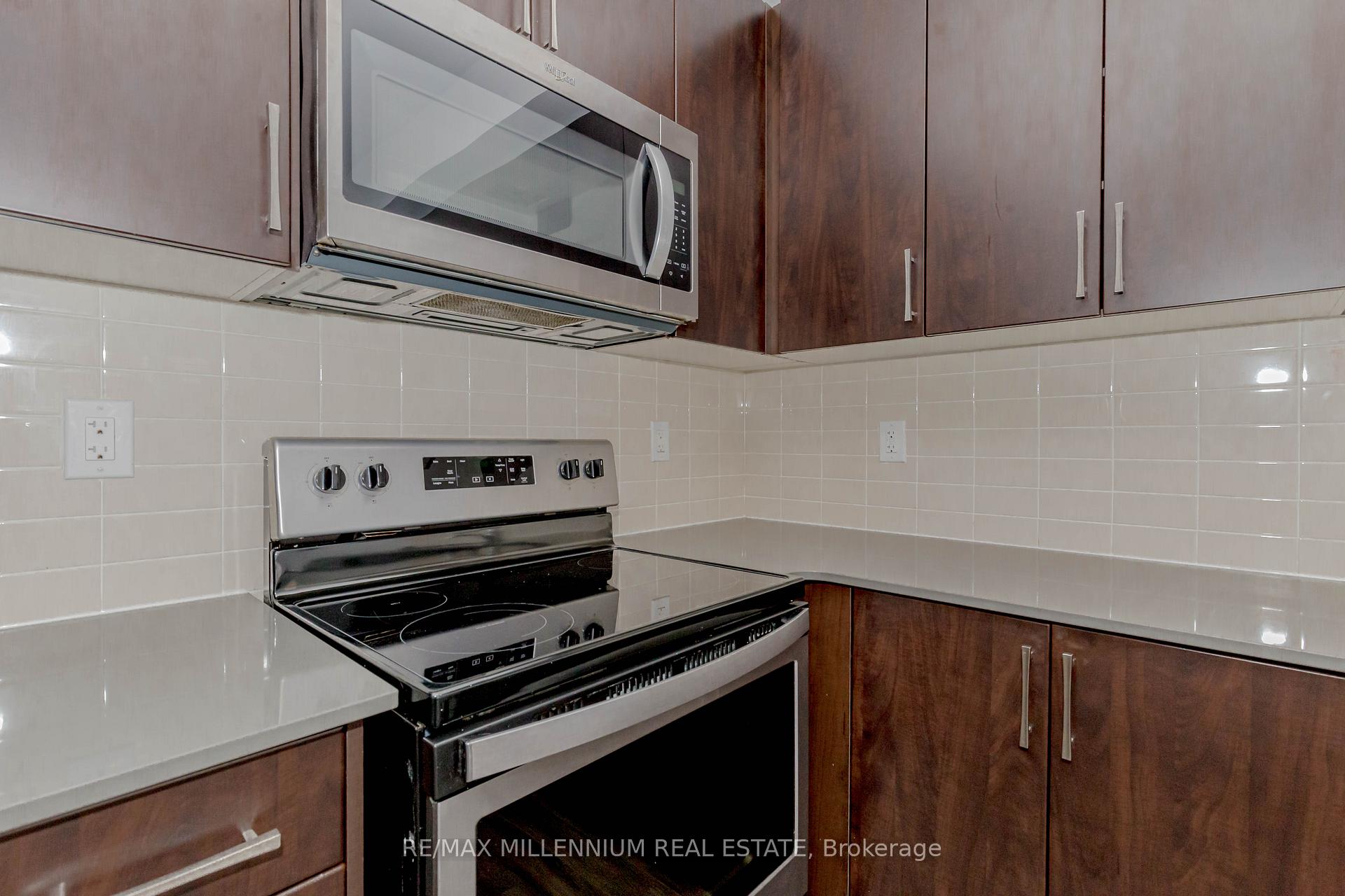 Photo 17 of 6 Lochlin Street, Vaughan, Vaughan Grove — HOMEH