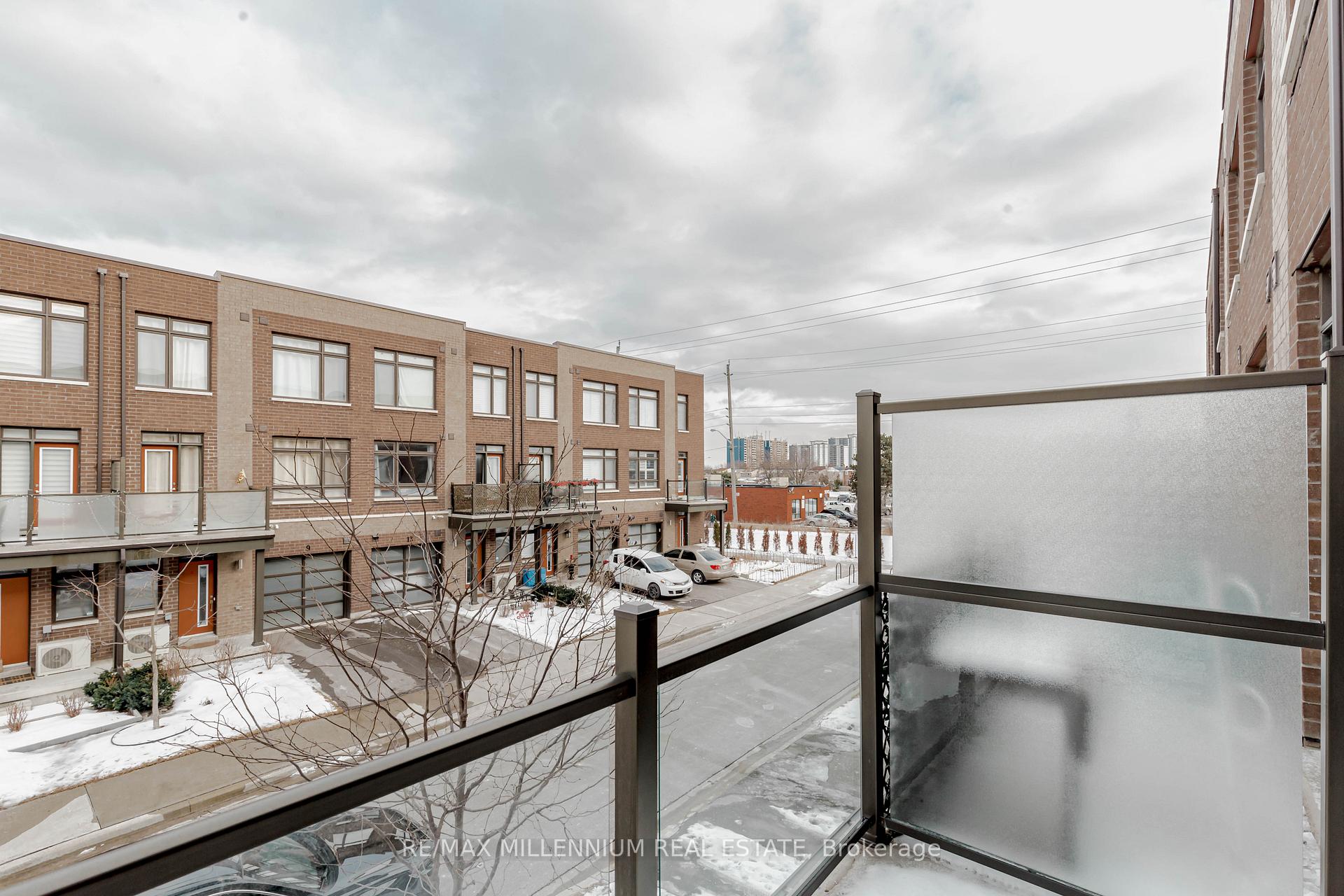 Photo 23 of 6 Lochlin Street, Vaughan, Vaughan Grove — HOMEH