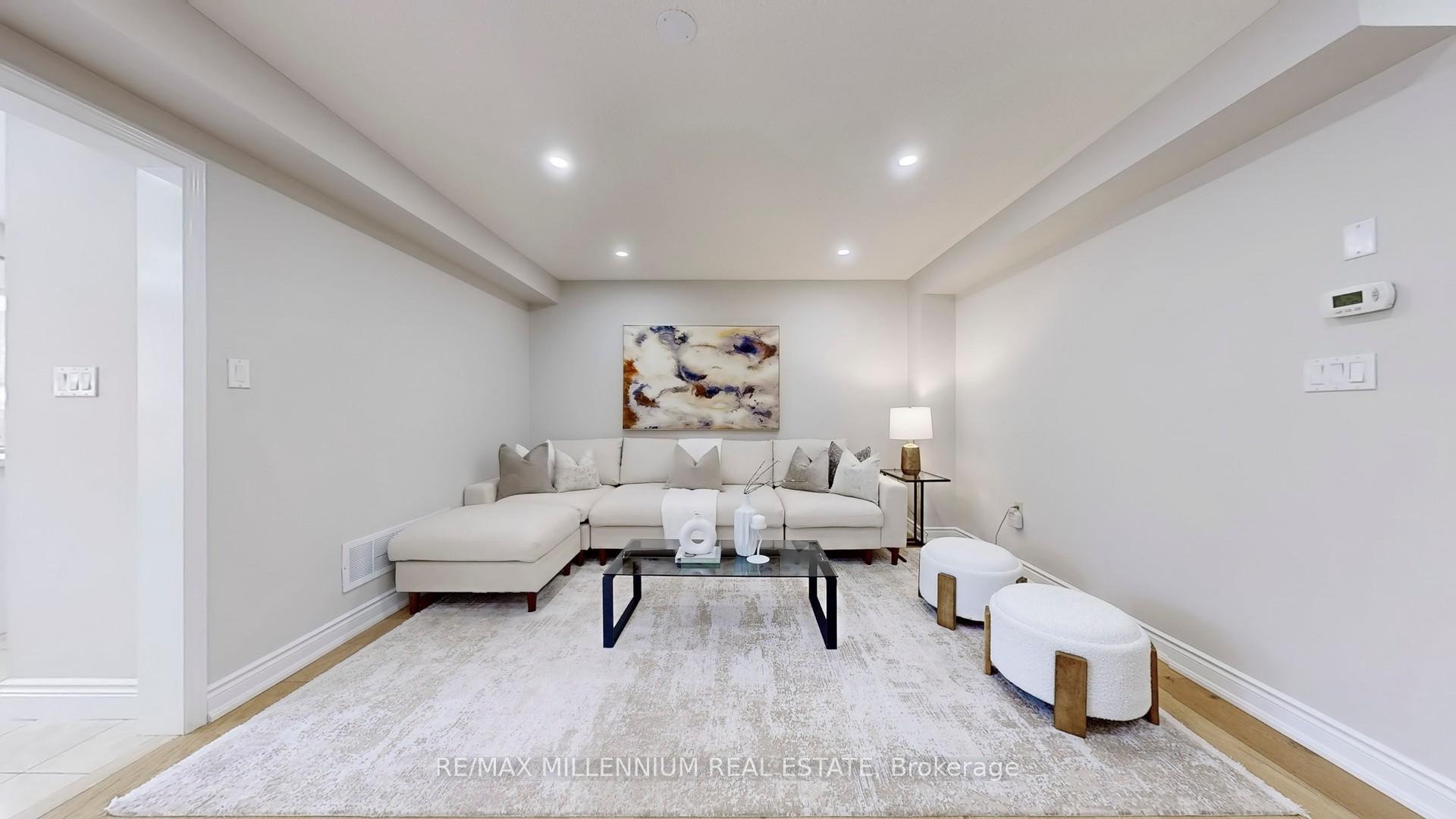Photo 4 of 80 Keystar Court, Vaughan, Vellore Village — HOMEH