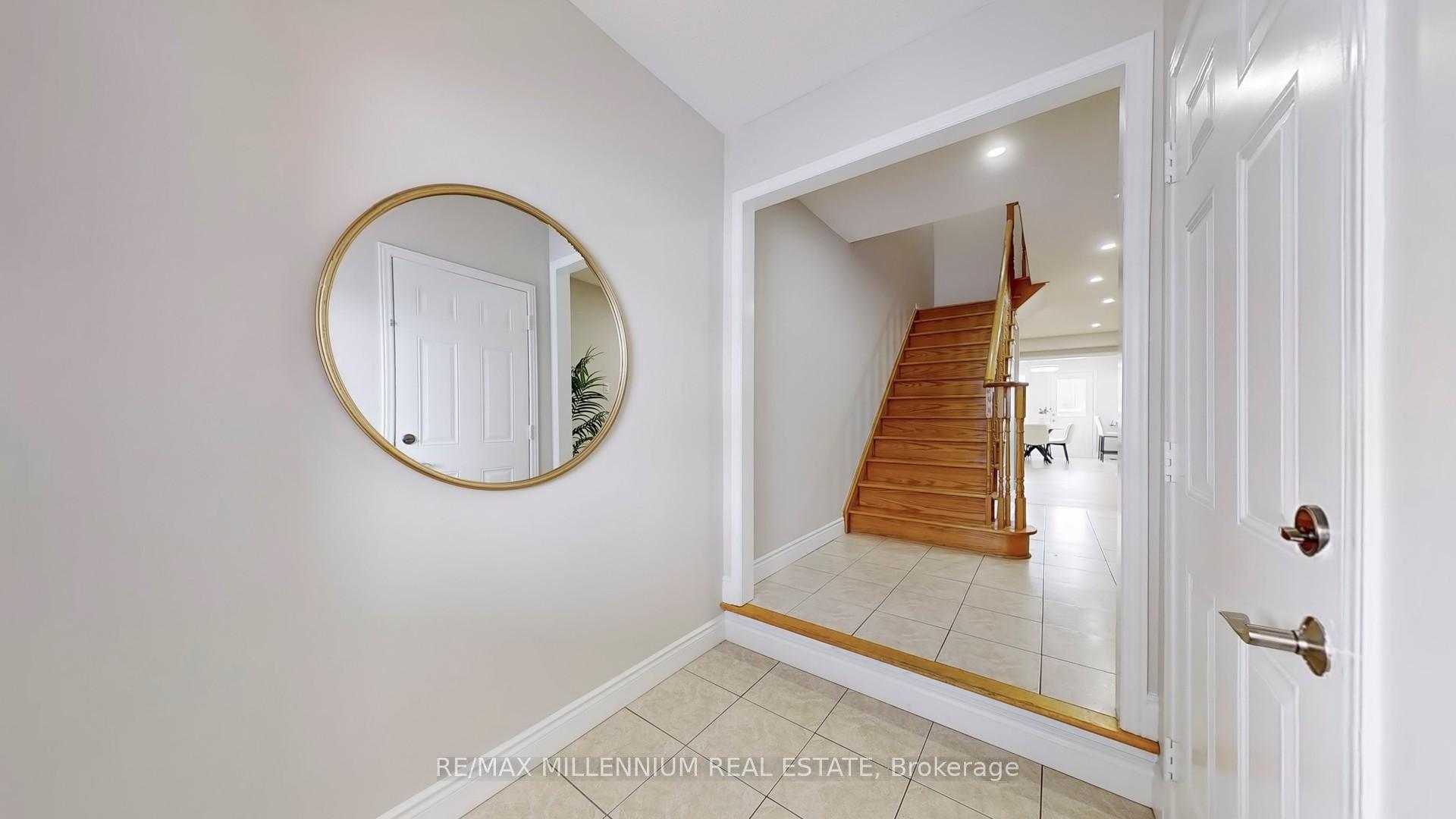 Photo 17 of 80 Keystar Court, Vaughan, Vellore Village — HOMEH