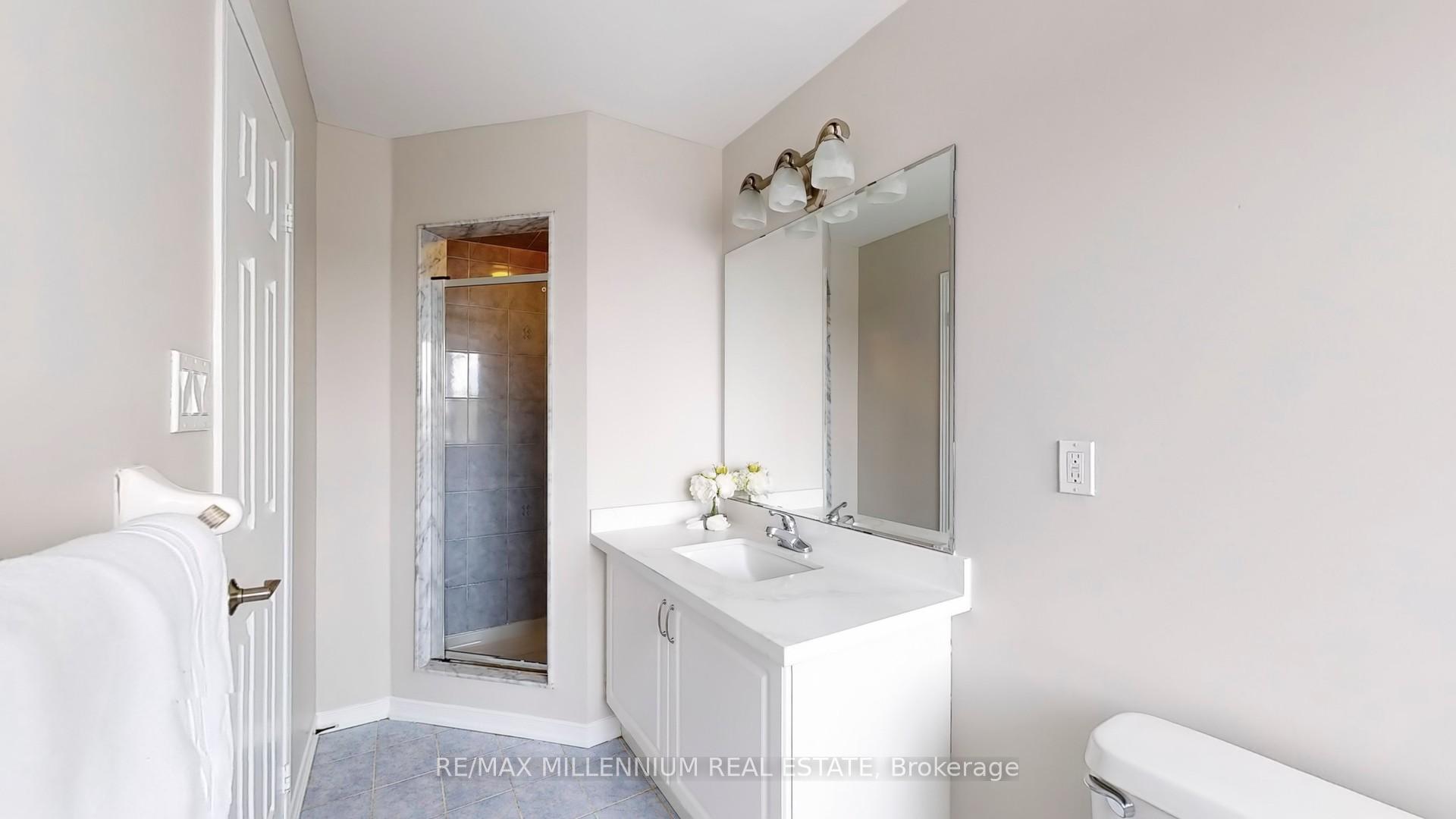 Photo 24 of 80 Keystar Court, Vaughan, Vellore Village — HOMEH