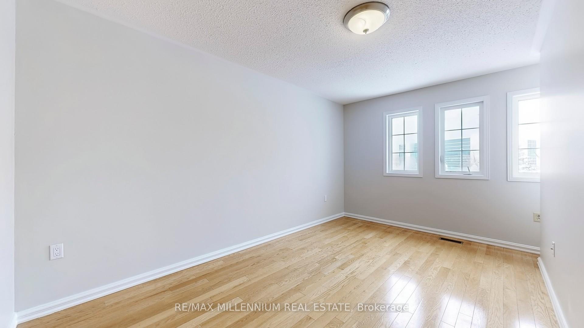 Photo 25 of 80 Keystar Court, Vaughan, Vellore Village — HOMEH