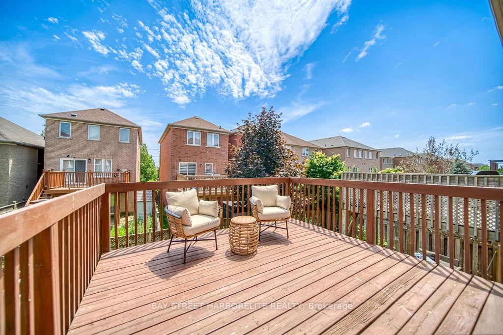 Photo 9 of 63 Sassafras Circle, Vaughan, Patterson — HOMEH