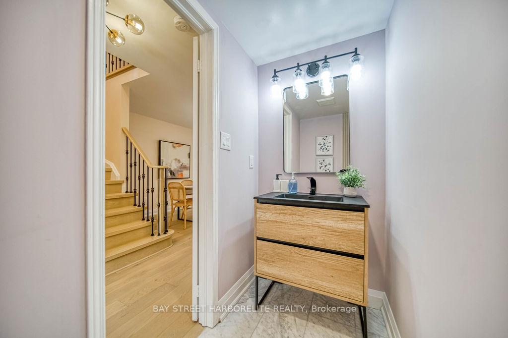 Photo 11 of 63 Sassafras Circle, Vaughan, Patterson — HOMEH