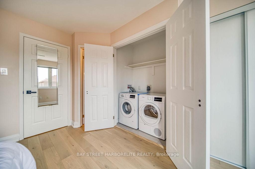 Photo 16 of 63 Sassafras Circle, Vaughan, Patterson — HOMEH