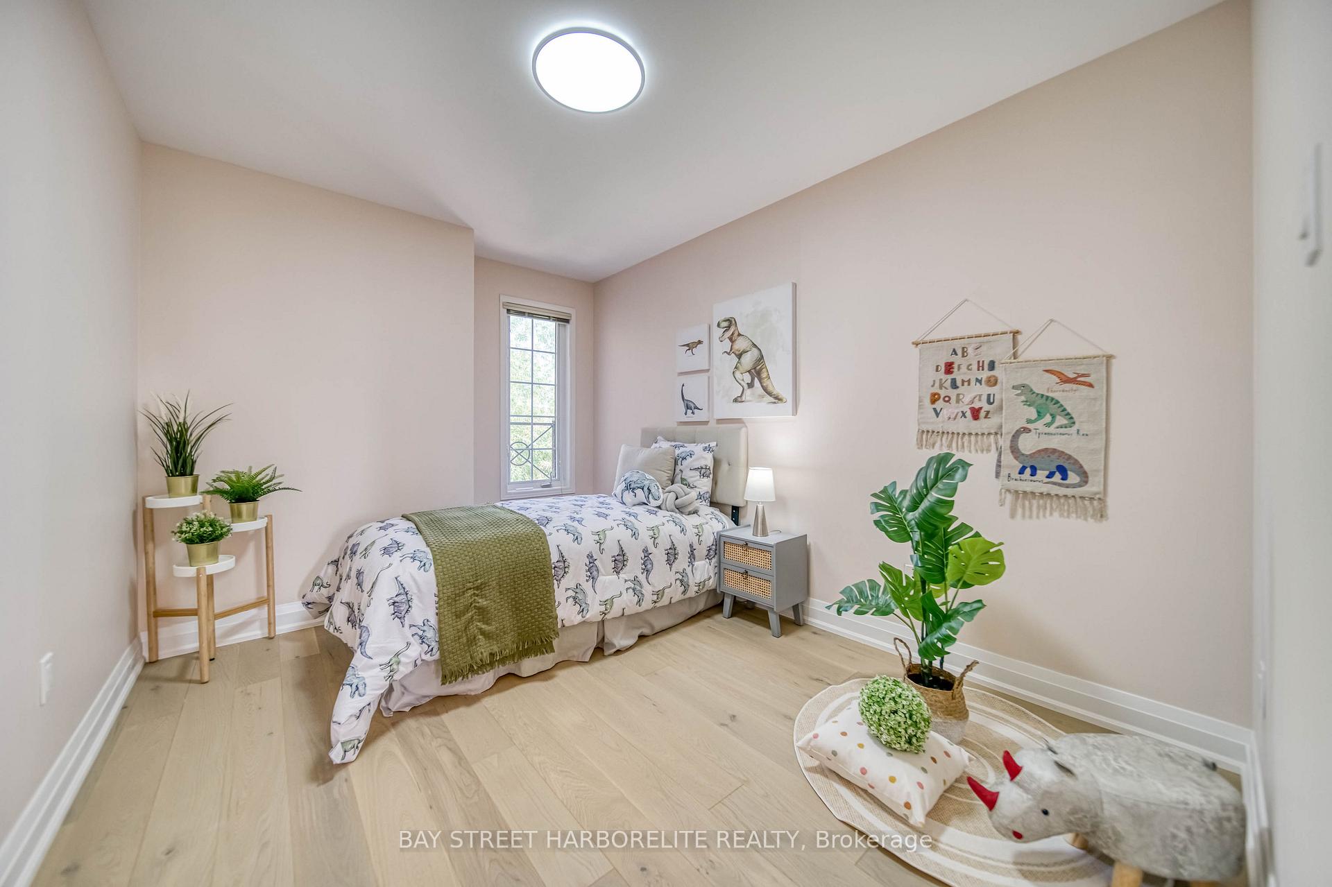 Photo 19 of 63 Sassafras Circle, Vaughan, Patterson — HOMEH