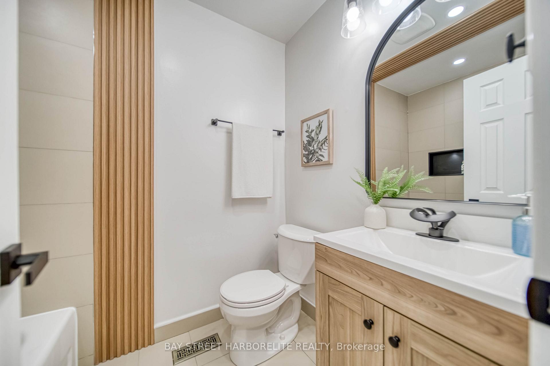 Photo 22 of 63 Sassafras Circle, Vaughan, Patterson — HOMEH