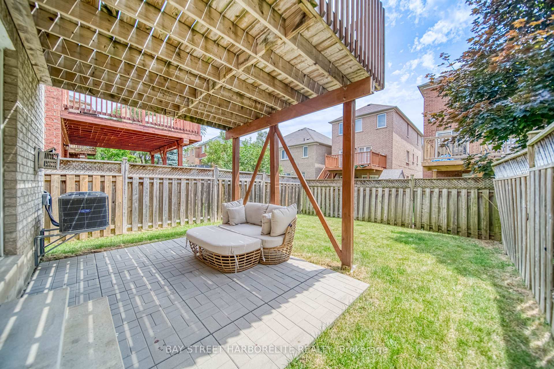 Photo 30 of 63 Sassafras Circle, Vaughan, Patterson — HOMEH