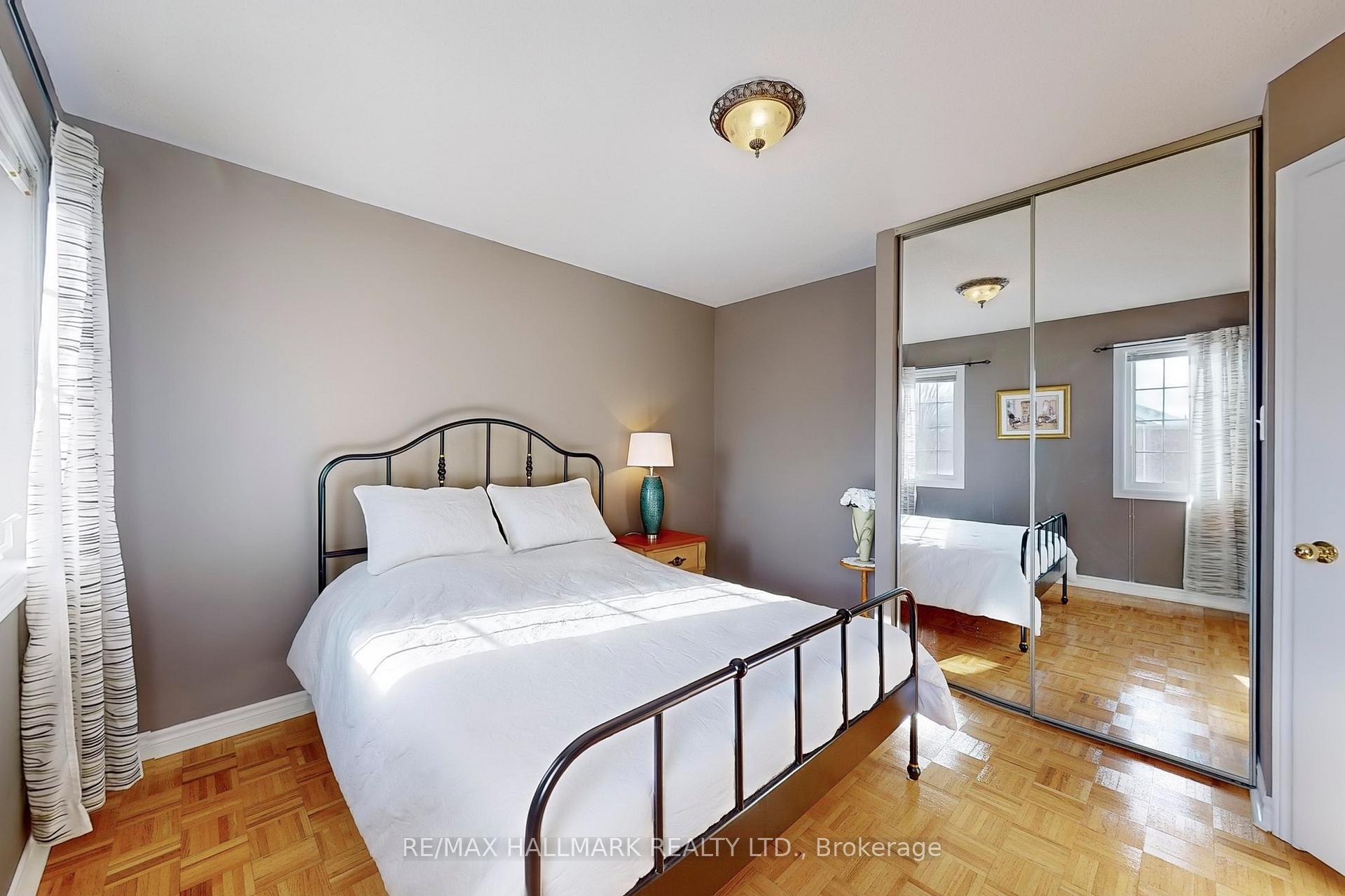 Photo 24 of 68 Beaverbrook Crescent, Vaughan, Rural Vaughan — HOMEH