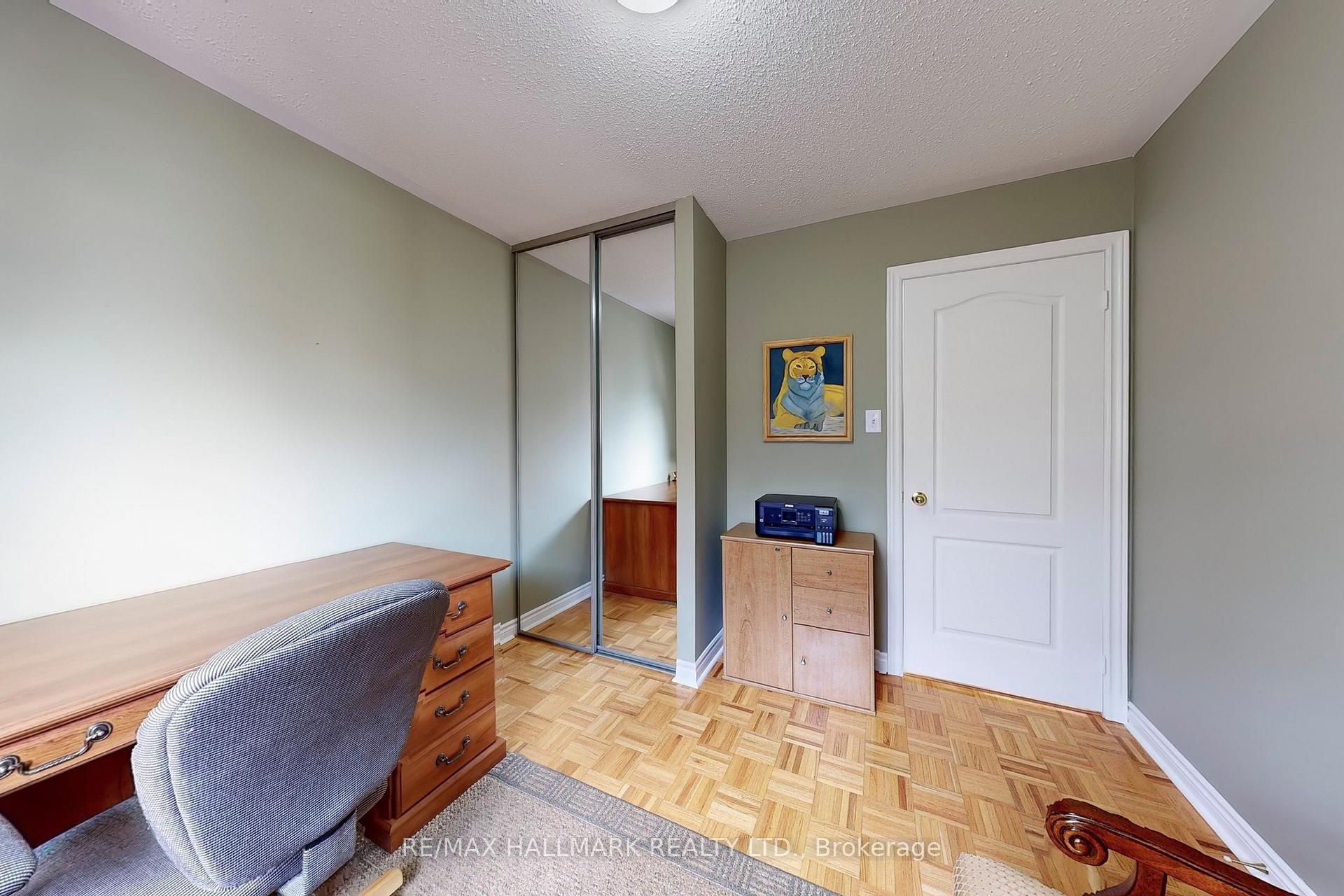 Photo 27 of 68 Beaverbrook Crescent, Vaughan, Rural Vaughan — HOMEH