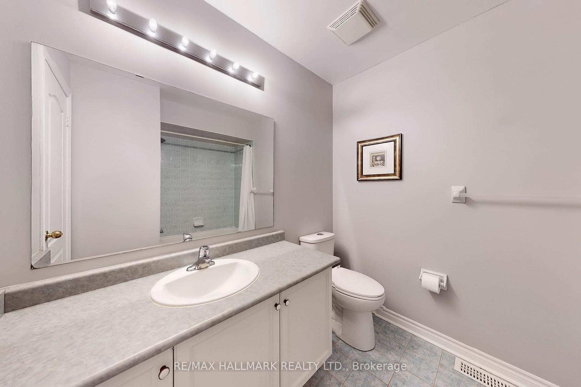 Photo 28 of 68 Beaverbrook Crescent, Vaughan, Rural Vaughan — HOMEH
