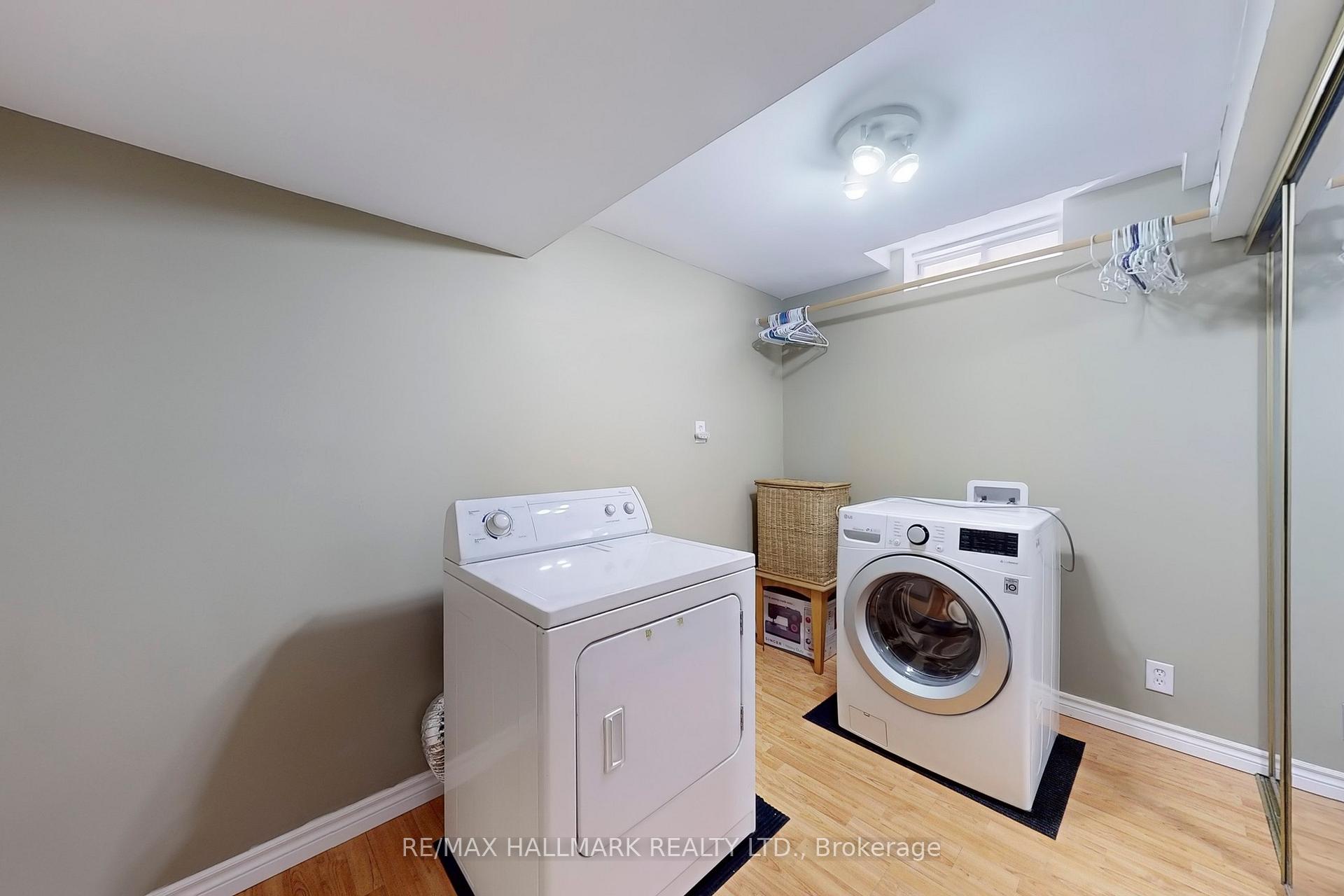 Photo 37 of 68 Beaverbrook Crescent, Vaughan, Rural Vaughan — HOMEH