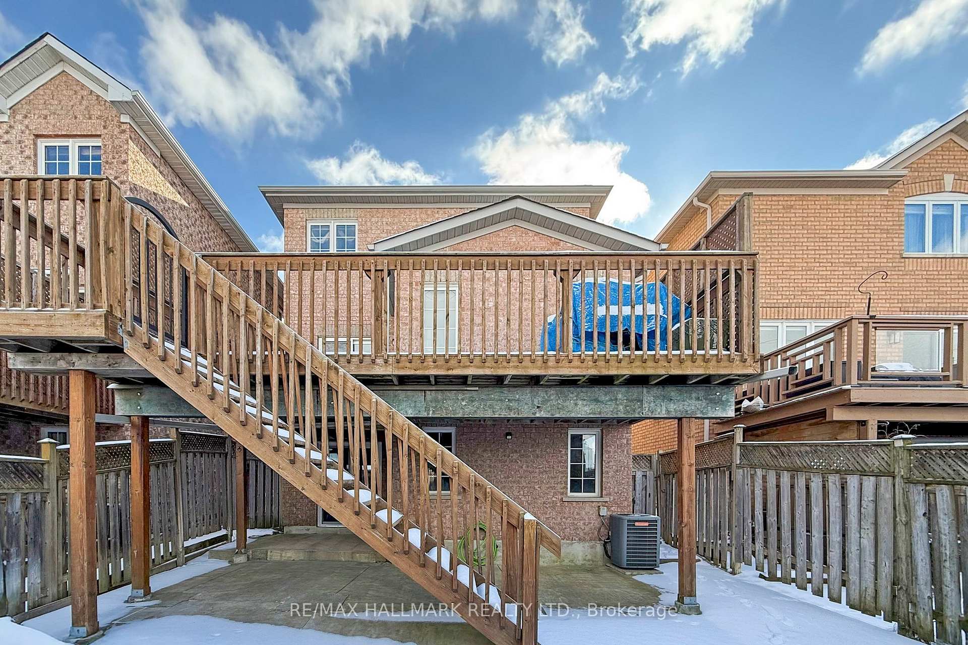 Photo 38 of 68 Beaverbrook Crescent, Vaughan, Rural Vaughan — HOMEH