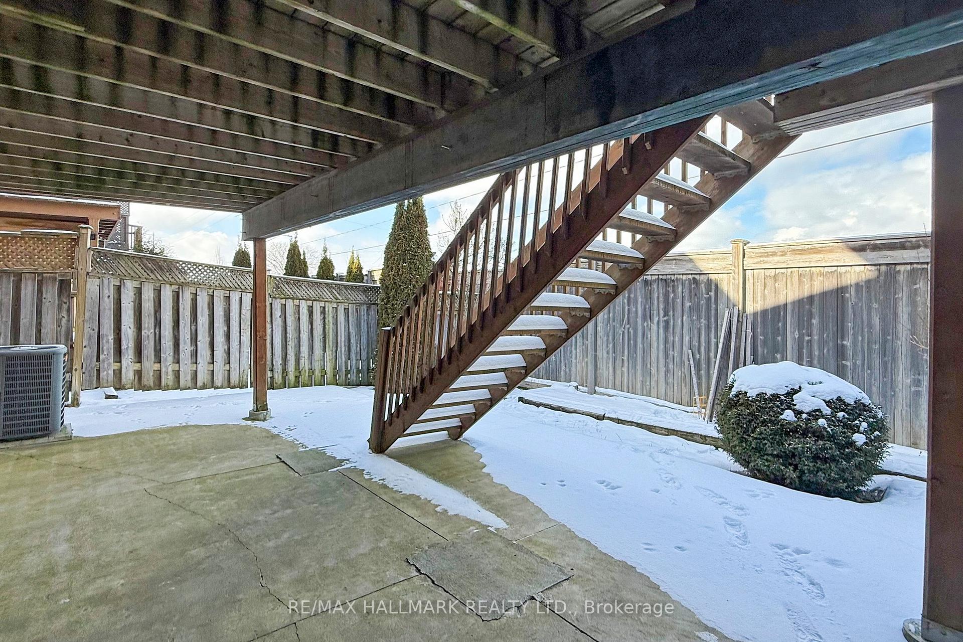 Photo 40 of 68 Beaverbrook Crescent, Vaughan, Rural Vaughan — HOMEH