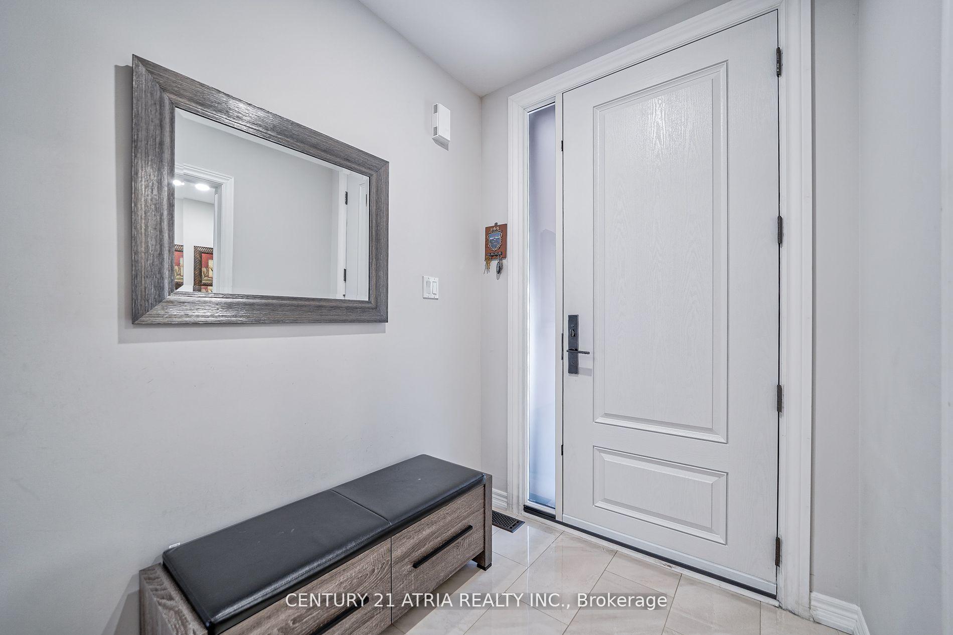 Photo 5 of 25 Gauguin Avenue, Vaughan, Patterson — HOMEH