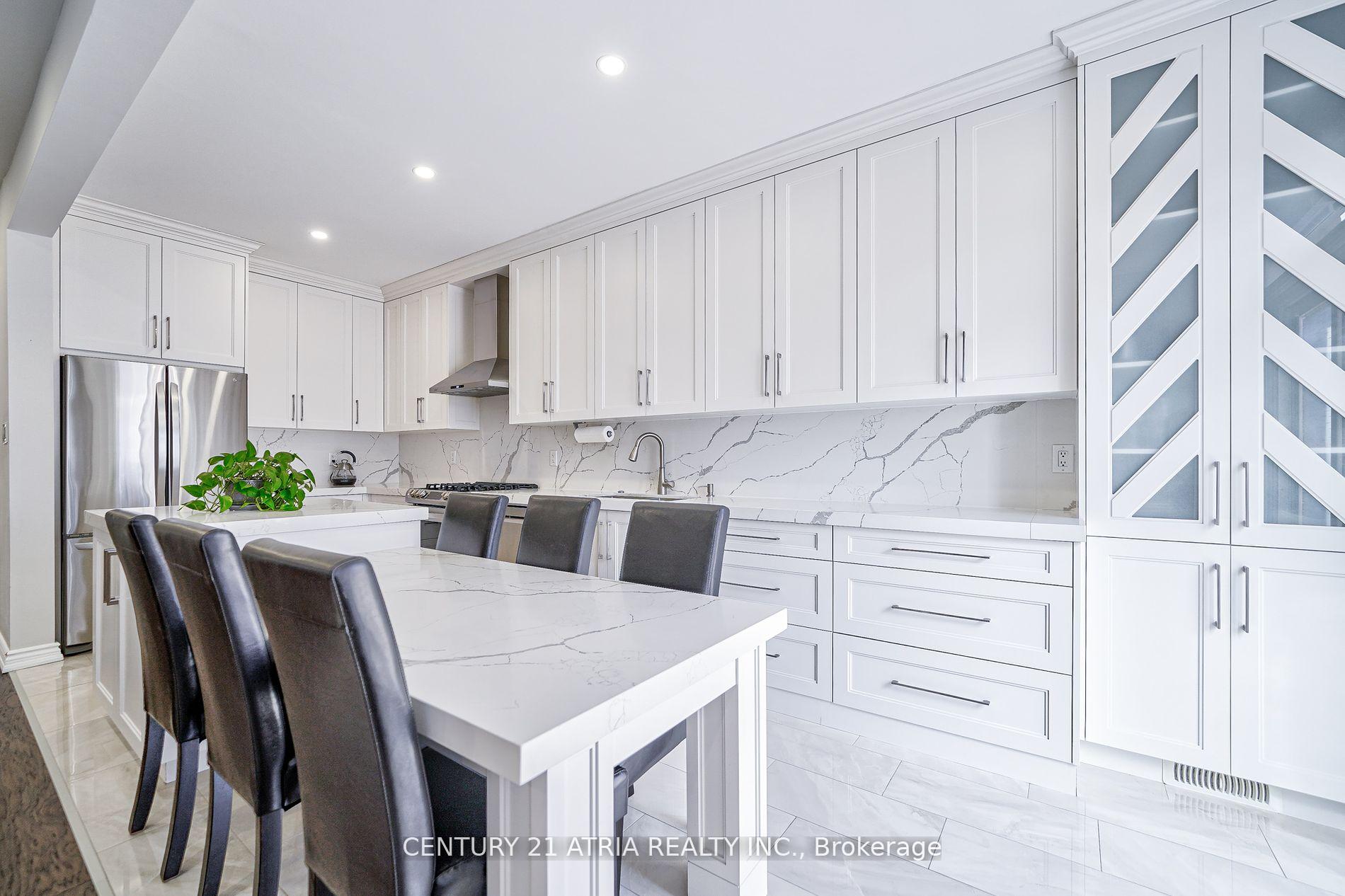 Photo 14 of 25 Gauguin Avenue, Vaughan, Patterson — HOMEH