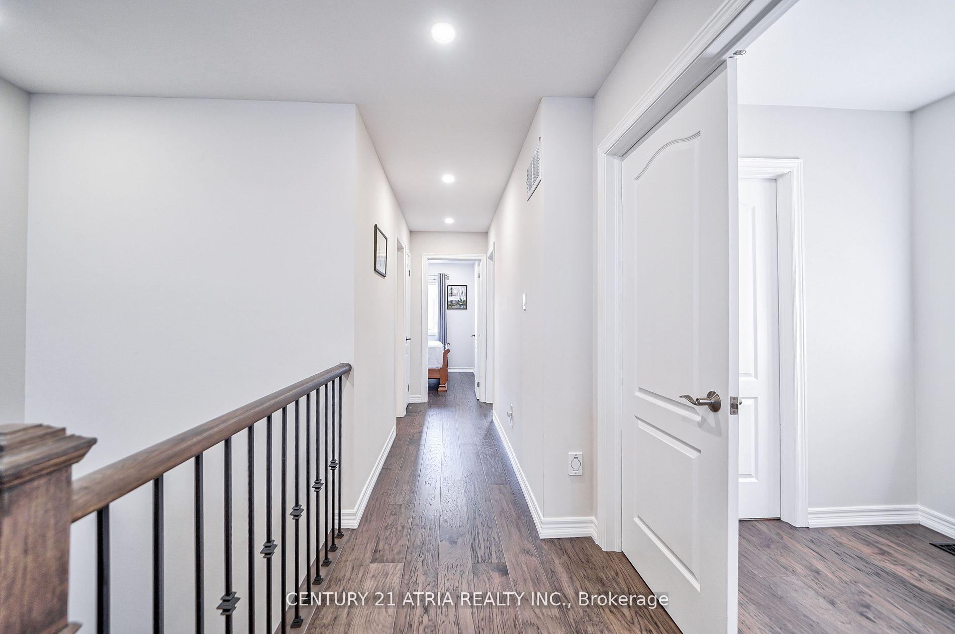 Photo 22 of 25 Gauguin Avenue, Vaughan, Patterson — HOMEH