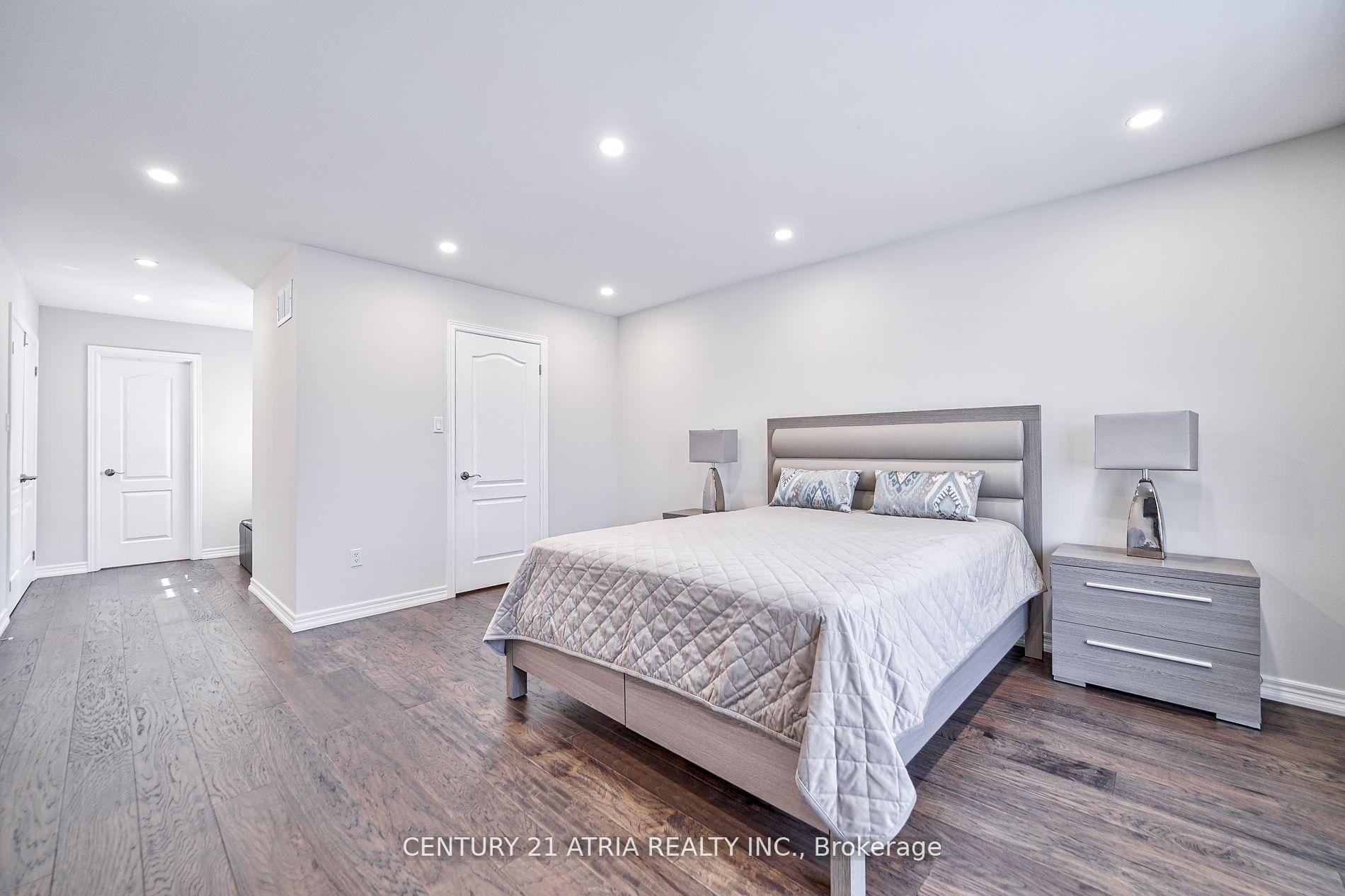 Photo 27 of 25 Gauguin Avenue, Vaughan, Patterson — HOMEH