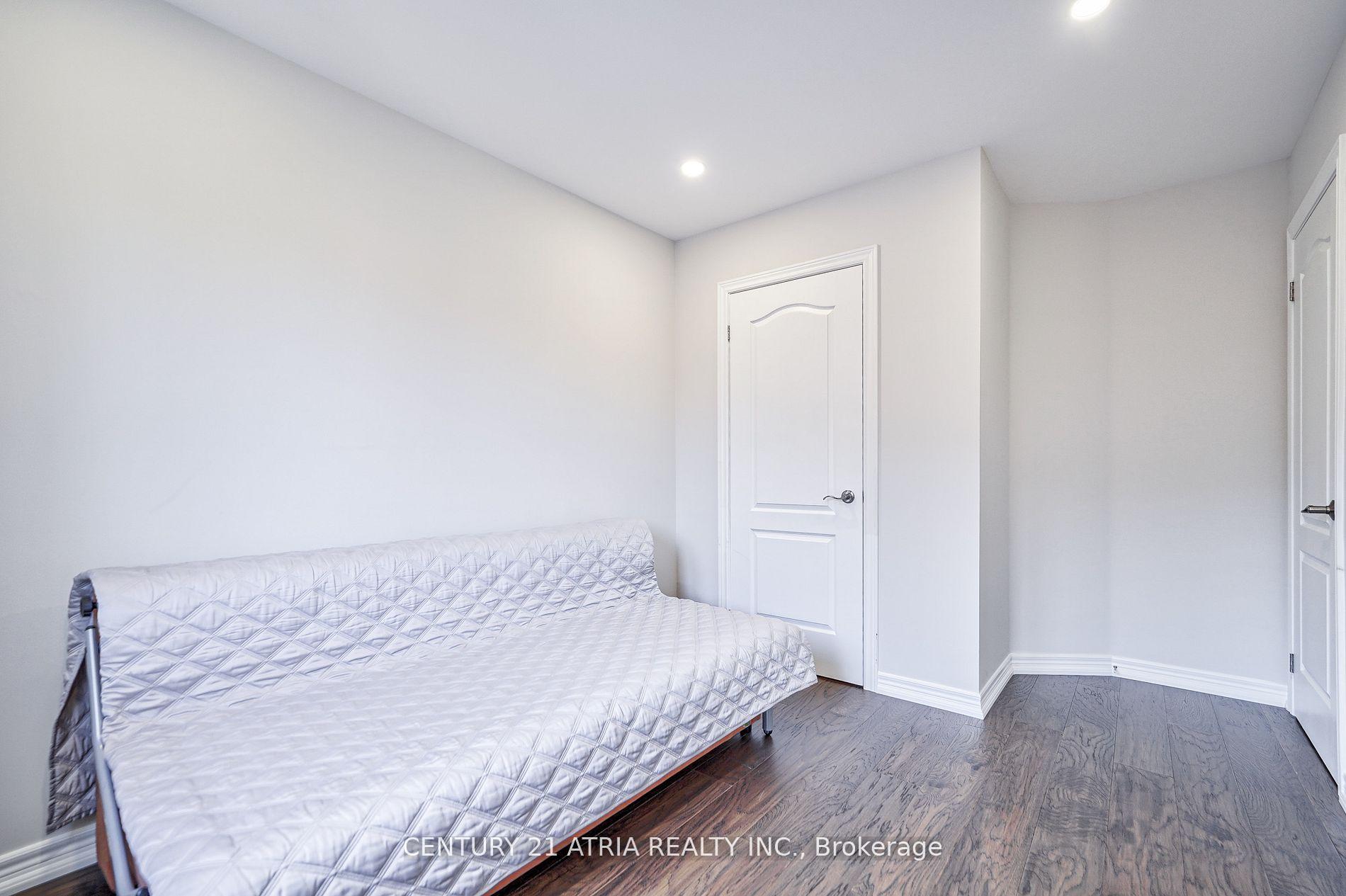 Photo 33 of 25 Gauguin Avenue, Vaughan, Patterson — HOMEH