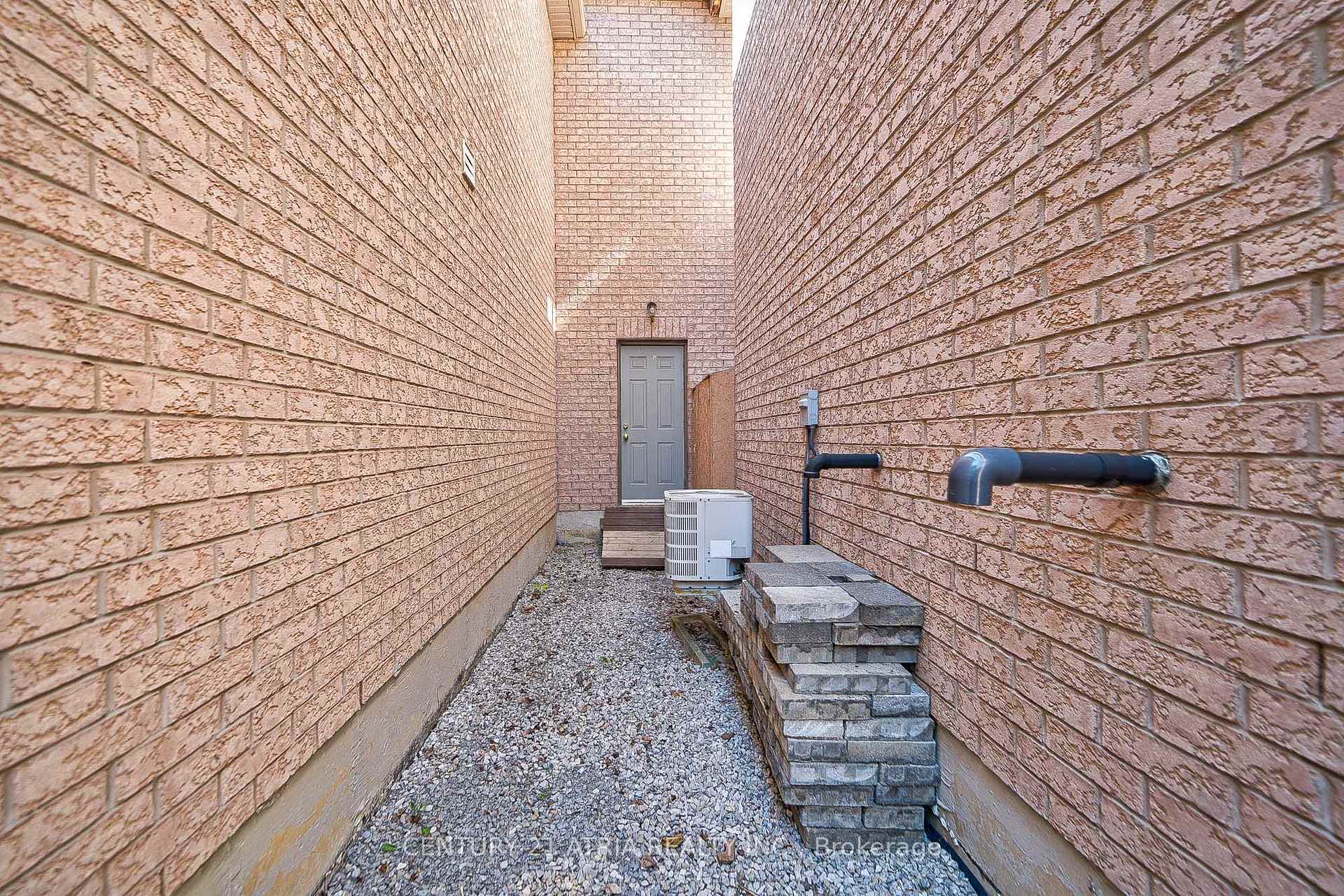 Photo 40 of 25 Gauguin Avenue, Vaughan, Patterson — HOMEH