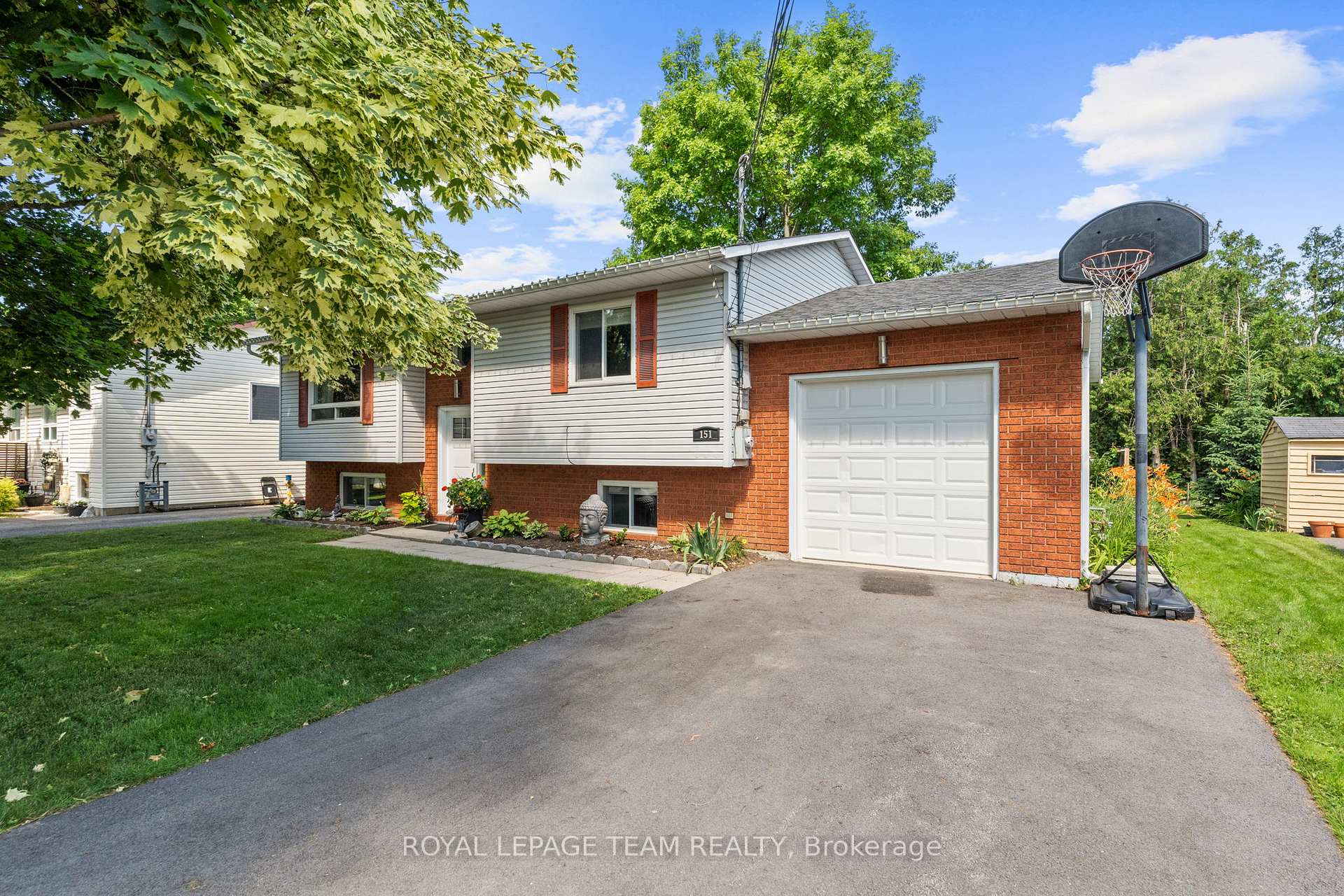 Photo 3 of 151 Nelson Street, Carleton Place — HOMEH