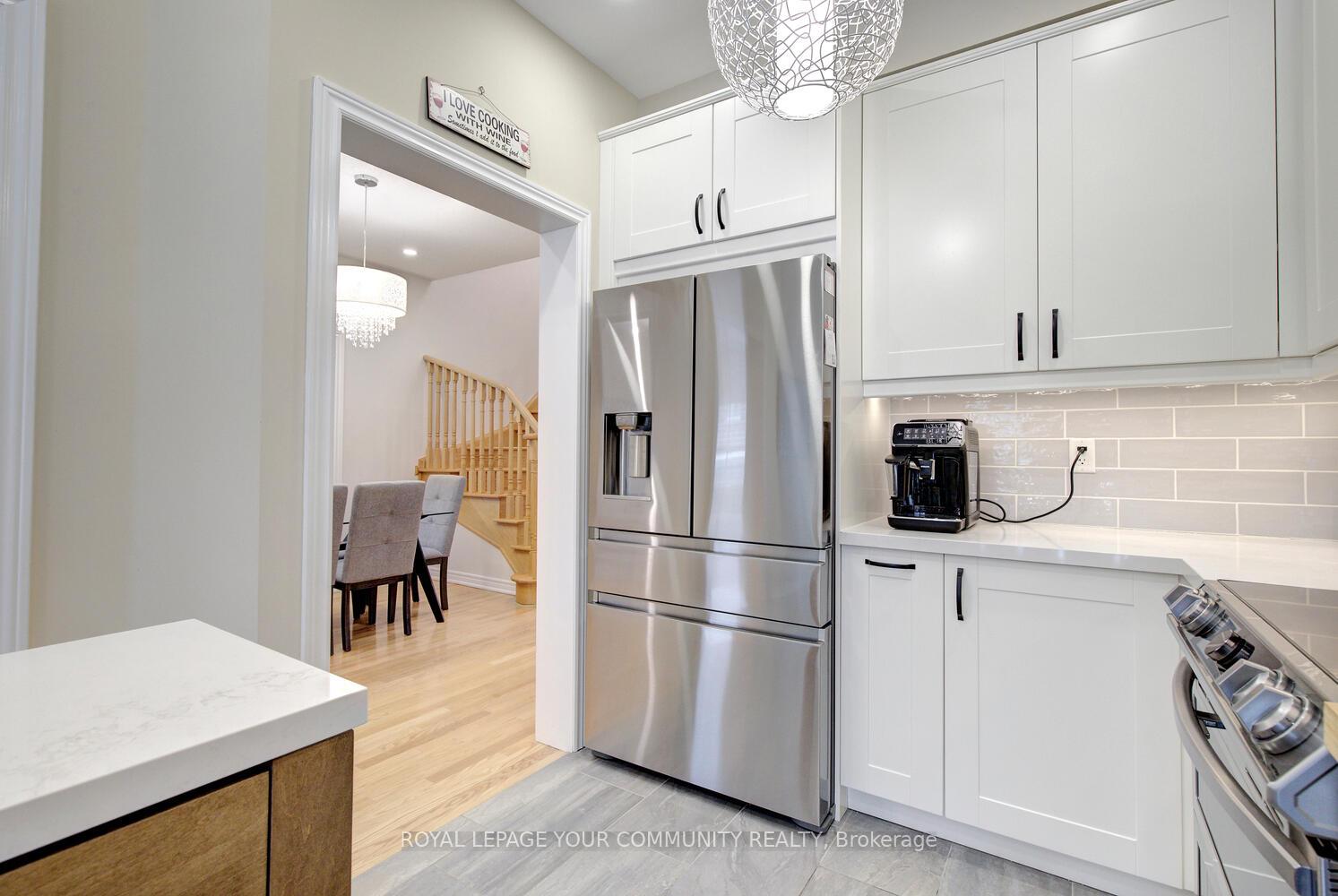 Photo 15 of 115 Mahogany Forest Drive, Vaughan, Patterson — HOMEH