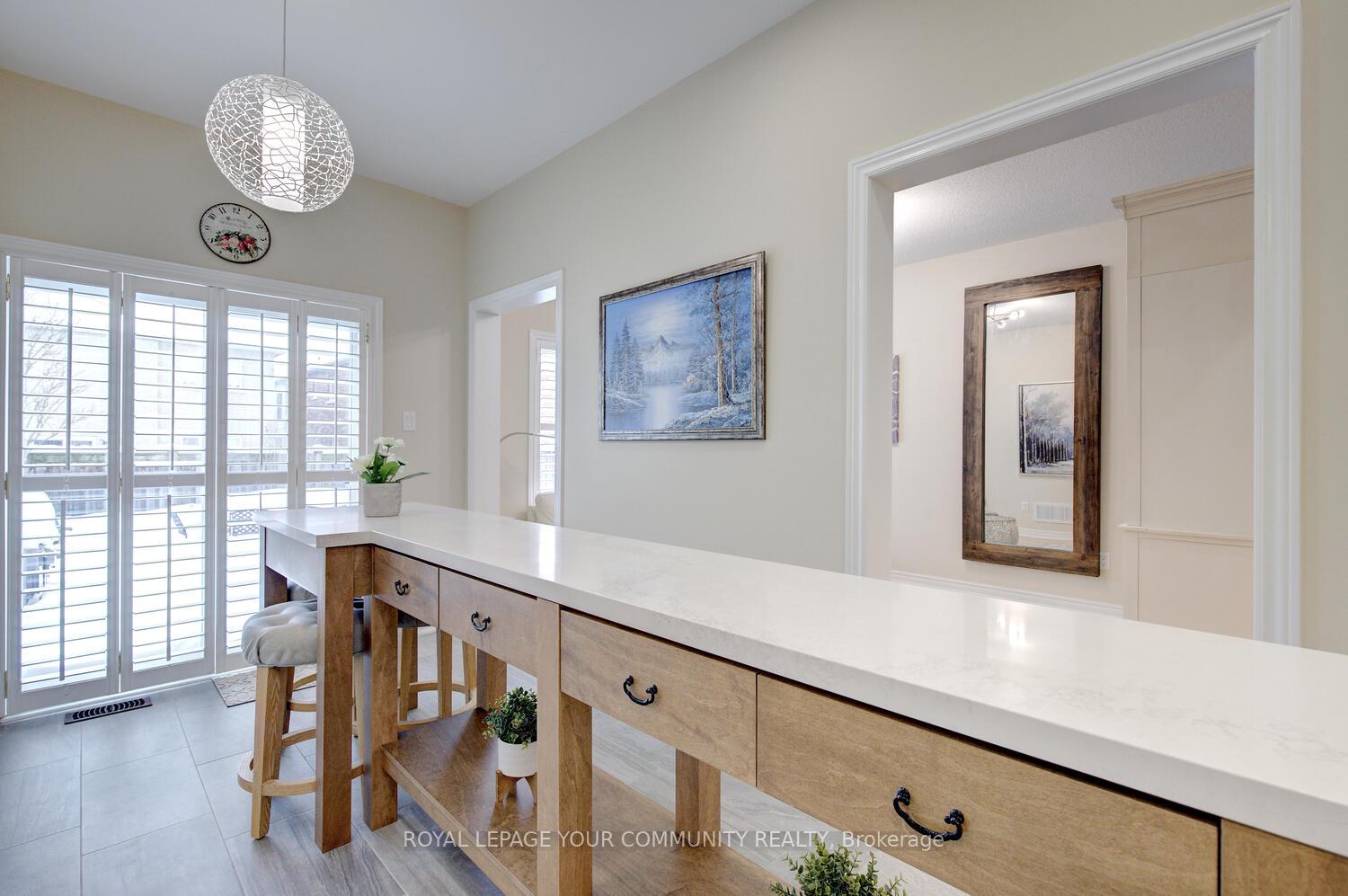 Photo 16 of 115 Mahogany Forest Drive, Vaughan, Patterson — HOMEH