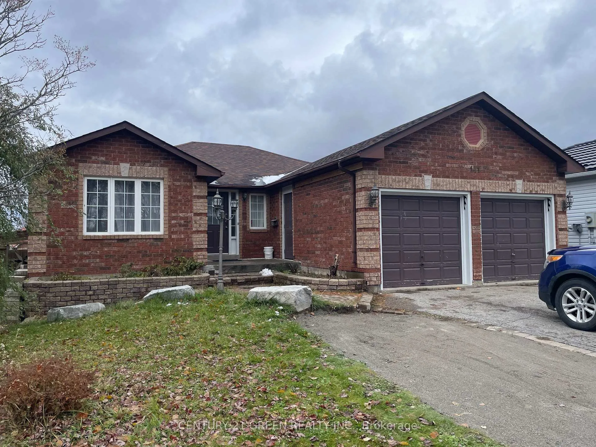 Photo 1 of 141 Columbia Road E, Barrie, Holly — HOMEH