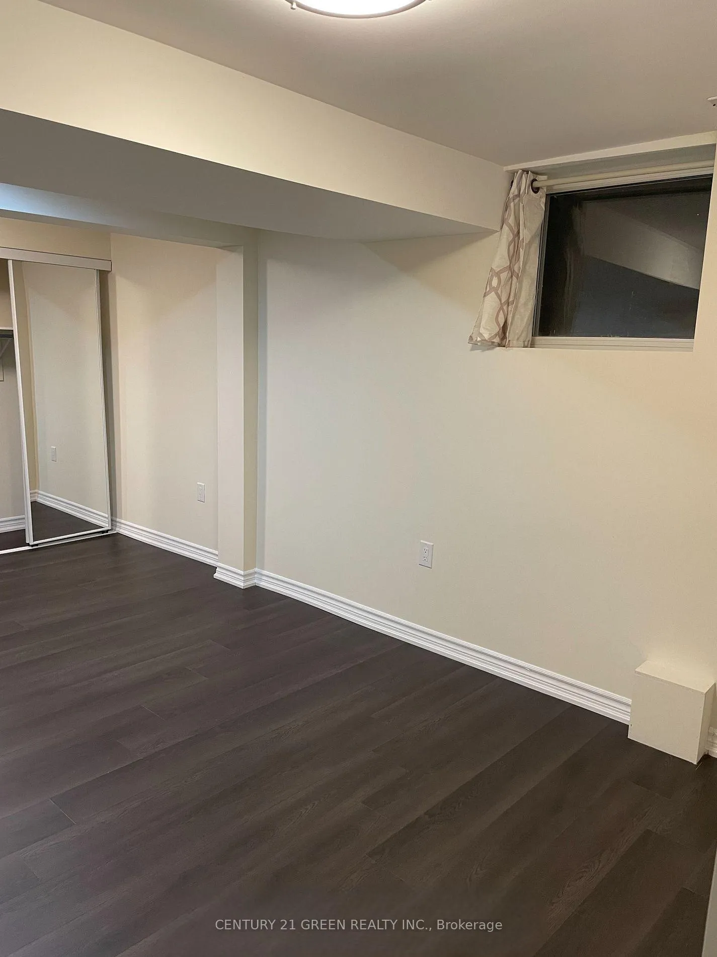 Photo 5 of 141 Columbia Road E, Barrie, Holly — HOMEH