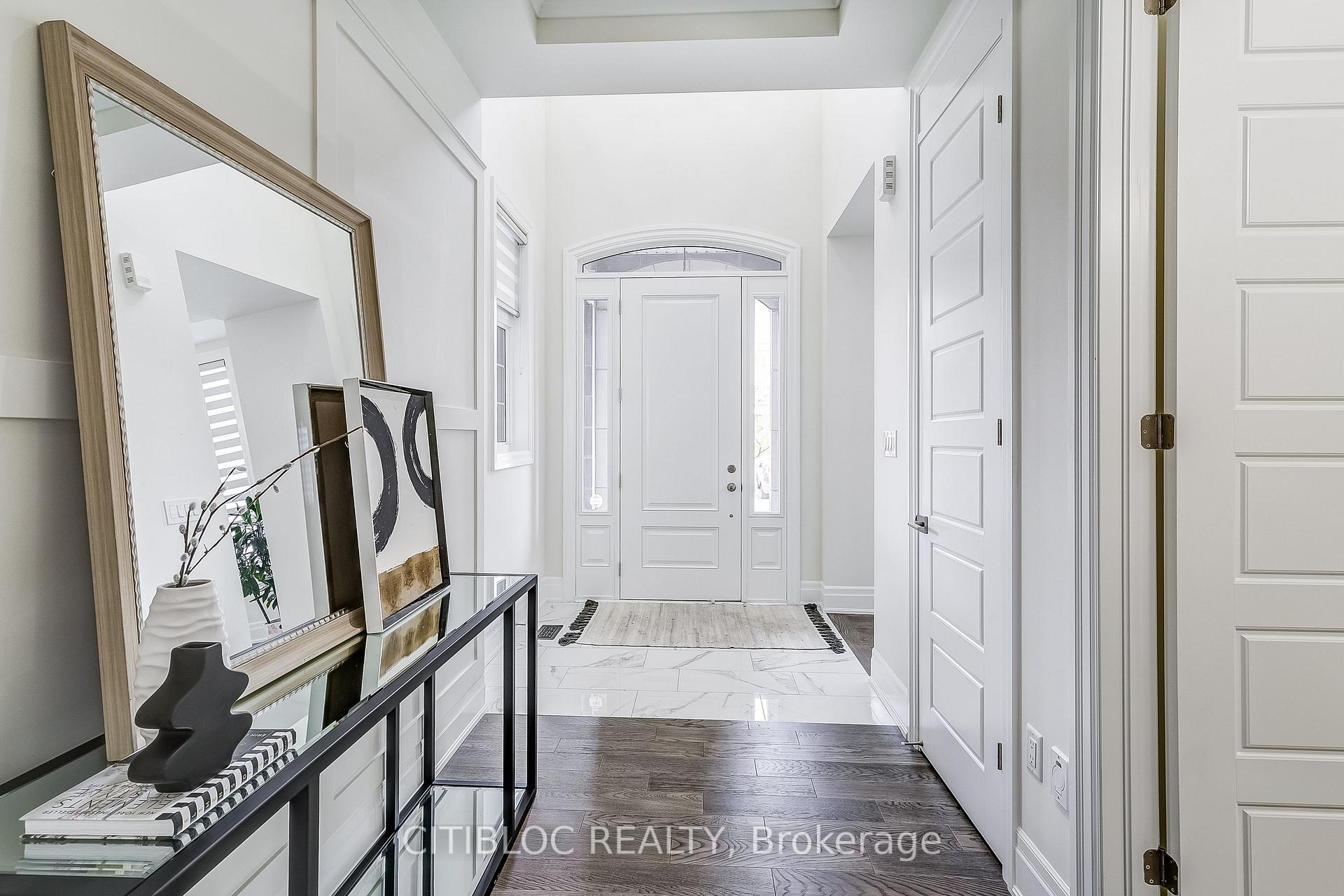 Photo 3 of 157 Klein Mills Road, Vaughan, Kleinburg — HOMEH