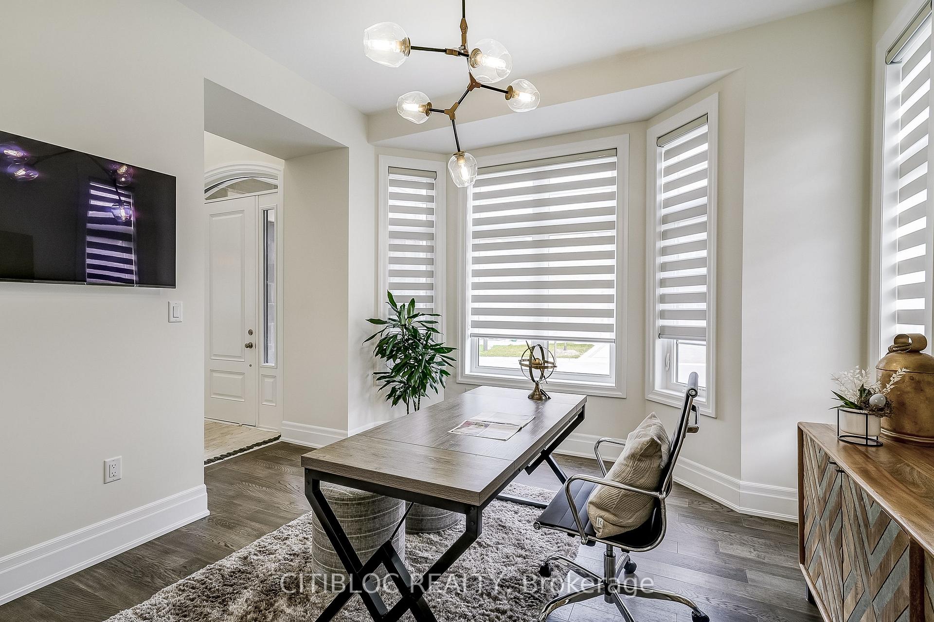 Photo 5 of 157 Klein Mills Road, Vaughan, Kleinburg — HOMEH