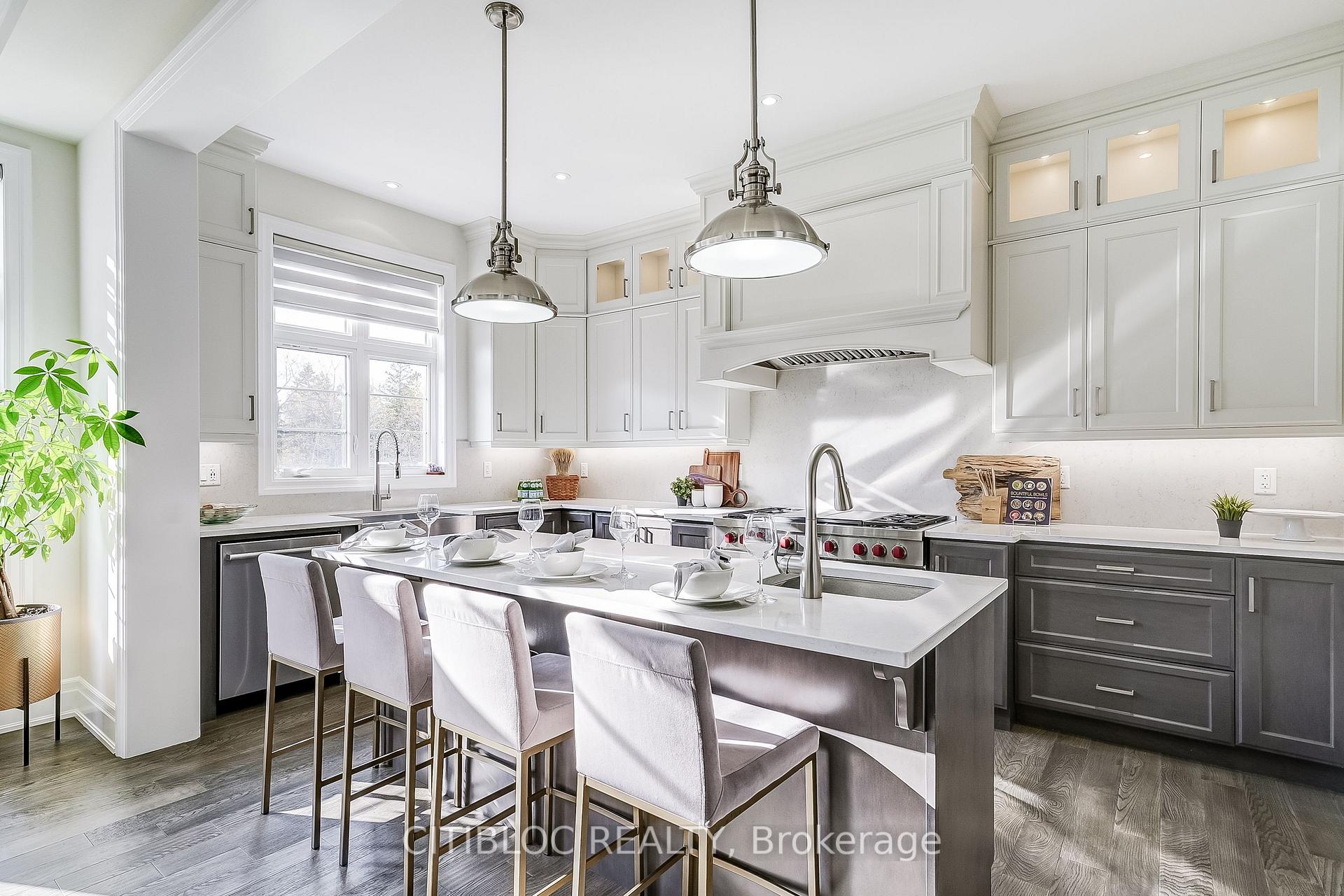 Photo 14 of 157 Klein Mills Road, Vaughan, Kleinburg — HOMEH