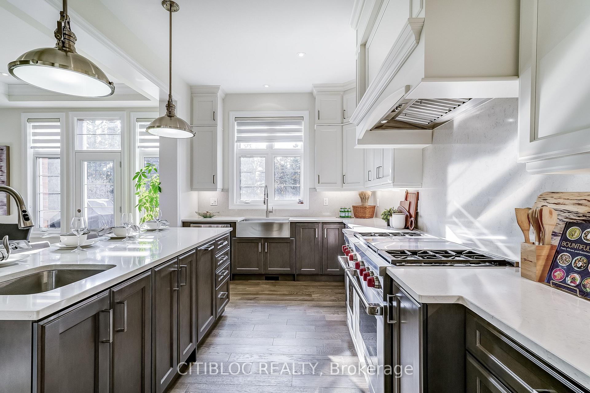 Photo 16 of 157 Klein Mills Road, Vaughan, Kleinburg — HOMEH