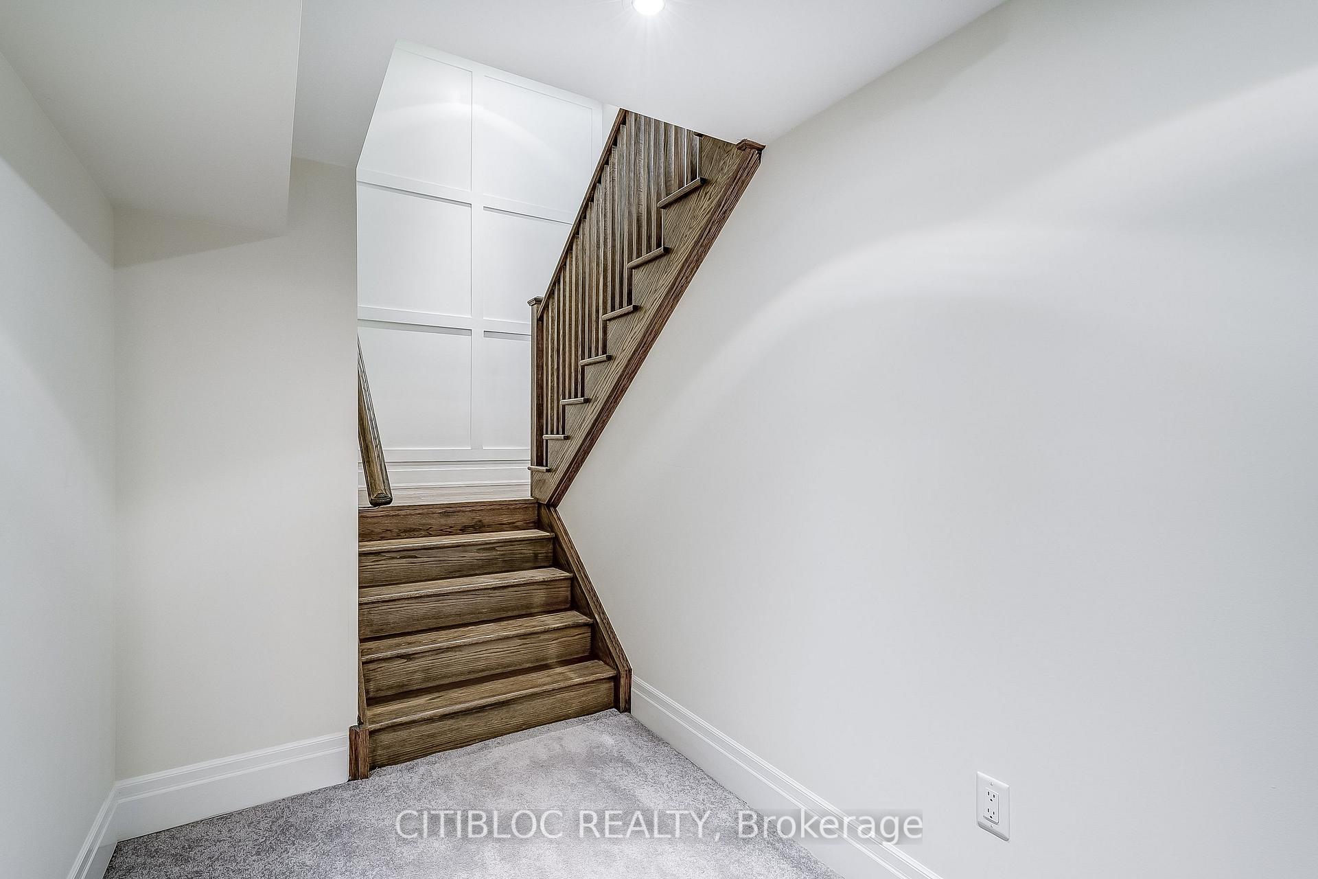 Photo 19 of 157 Klein Mills Road, Vaughan, Kleinburg — HOMEH