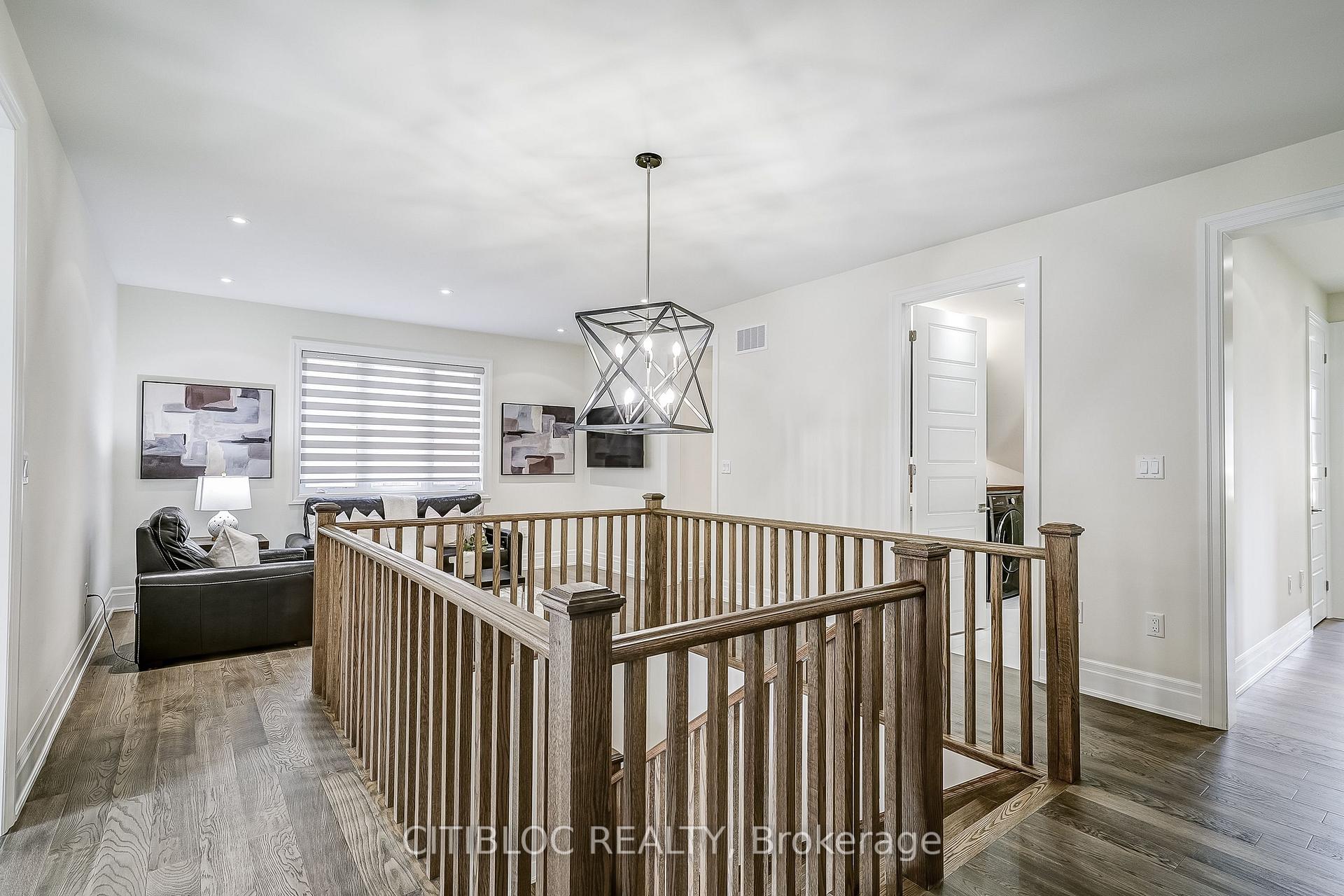 Photo 24 of 157 Klein Mills Road, Vaughan, Kleinburg — HOMEH