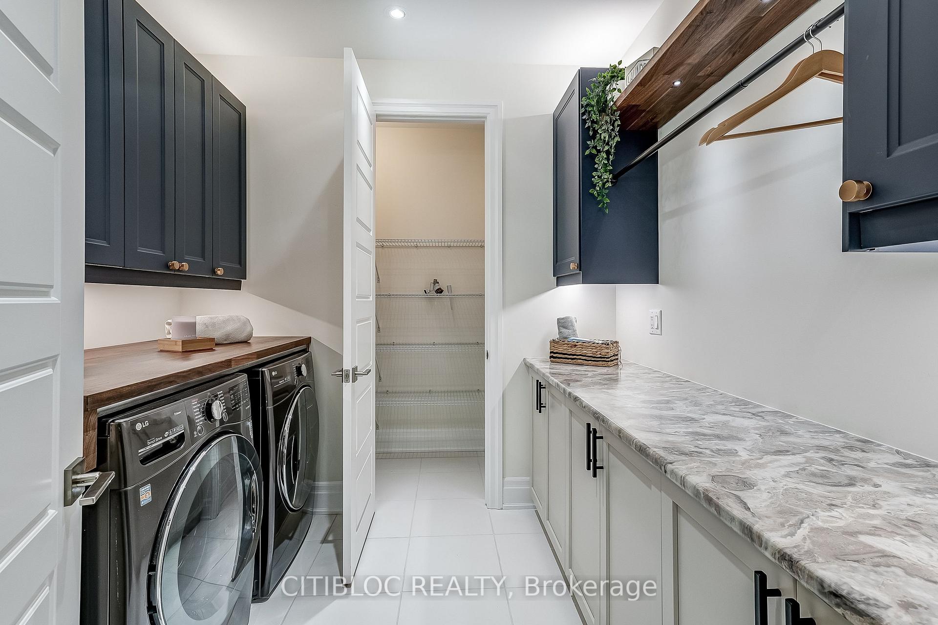 Photo 26 of 157 Klein Mills Road, Vaughan, Kleinburg — HOMEH