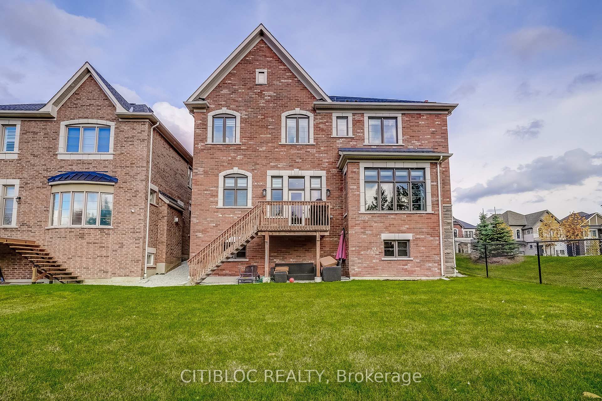 Photo 32 of 157 Klein Mills Road, Vaughan, Kleinburg — HOMEH