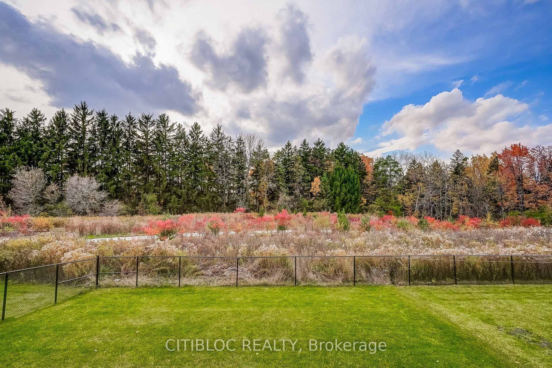 Photo 33 of 157 Klein Mills Road, Vaughan, Kleinburg — HOMEH