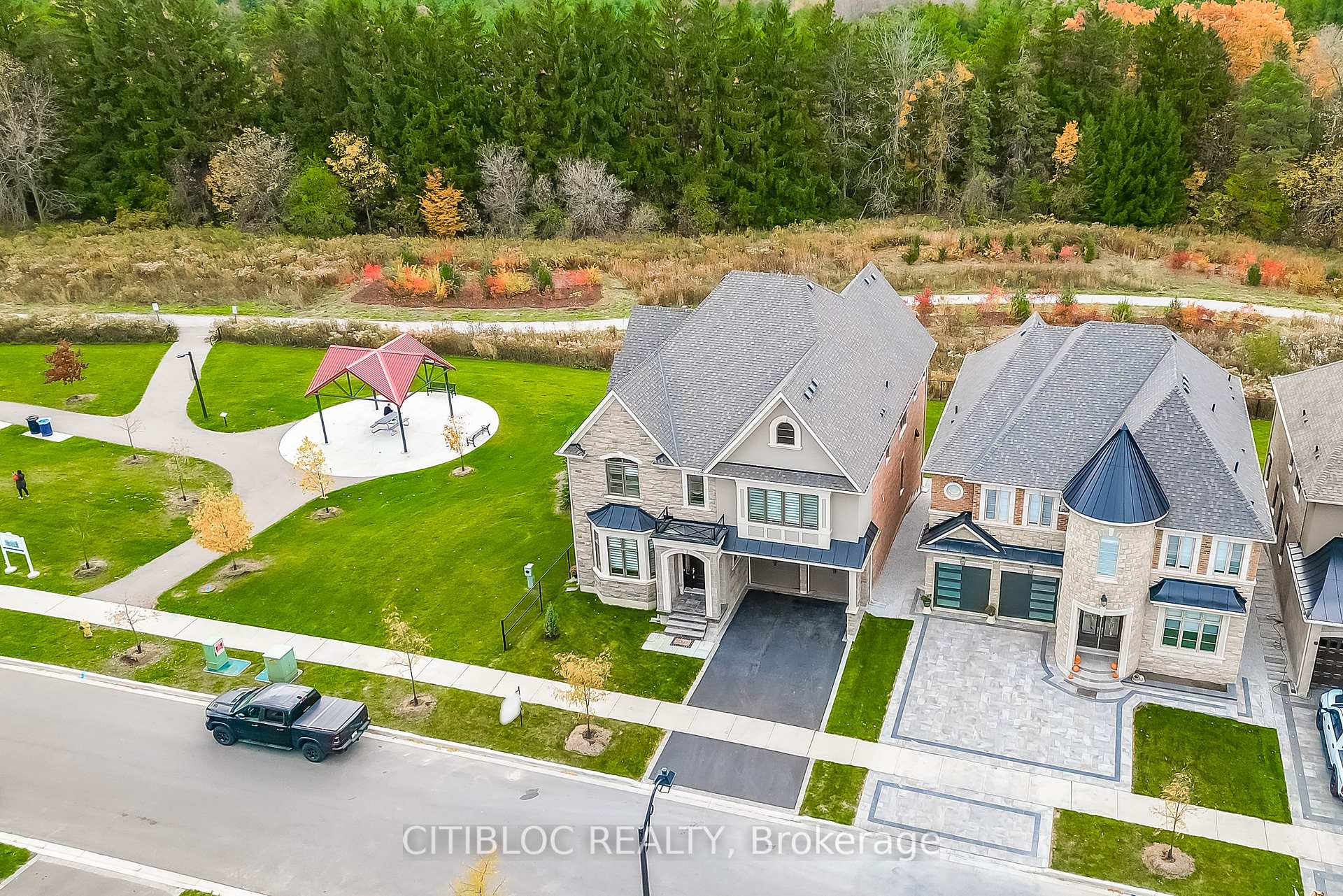 Photo 34 of 157 Klein Mills Road, Vaughan, Kleinburg — HOMEH