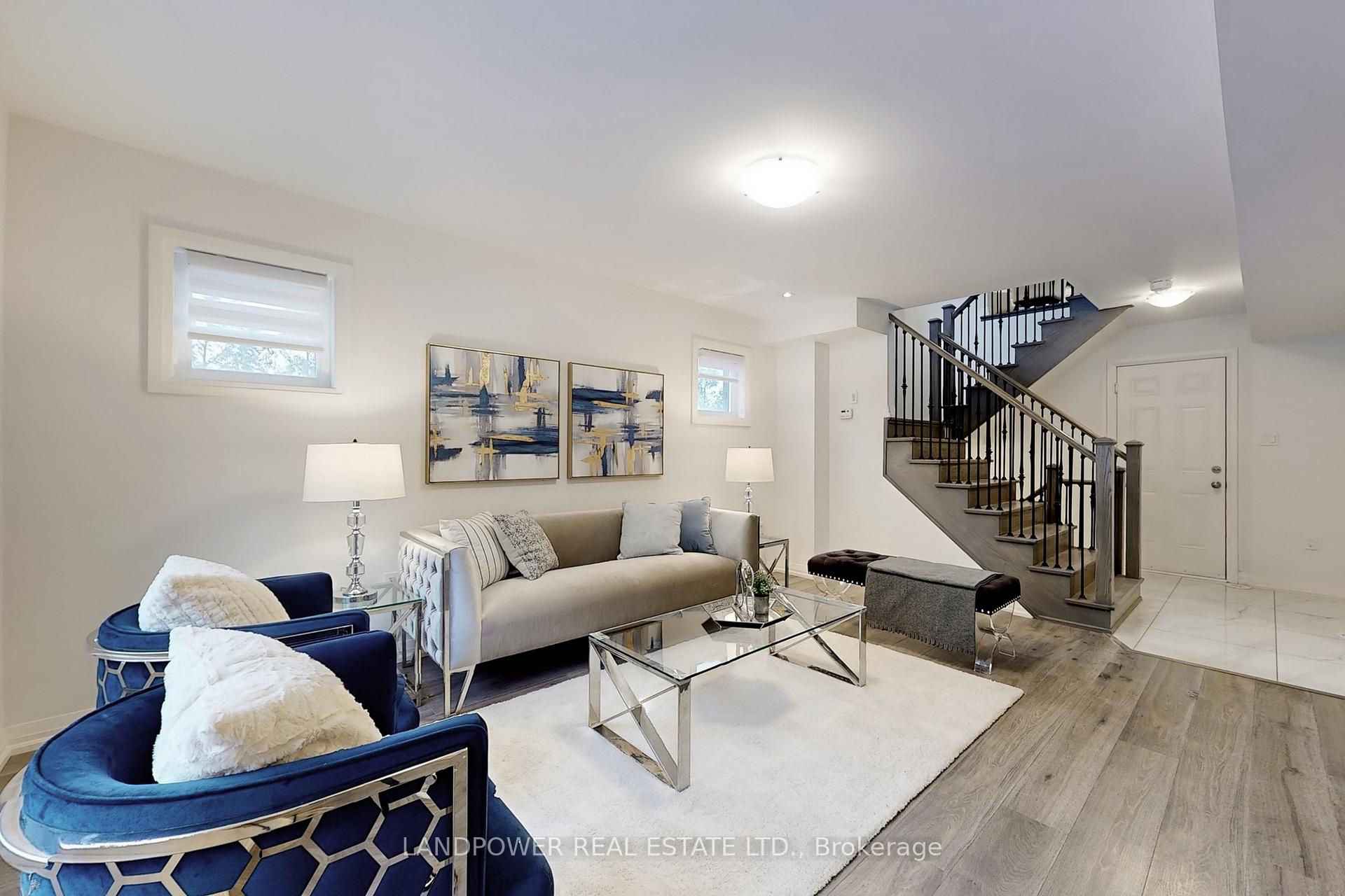 Photo 4 of 26 Canner Court, Vaughan, Patterson — HOMEH