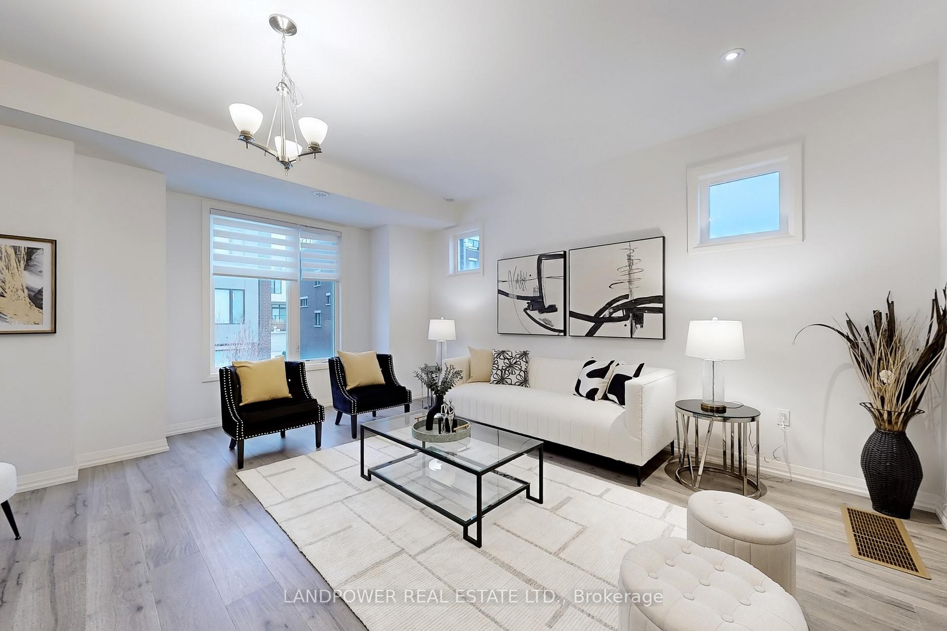 Photo 8 of 26 Canner Court, Vaughan, Patterson — HOMEH