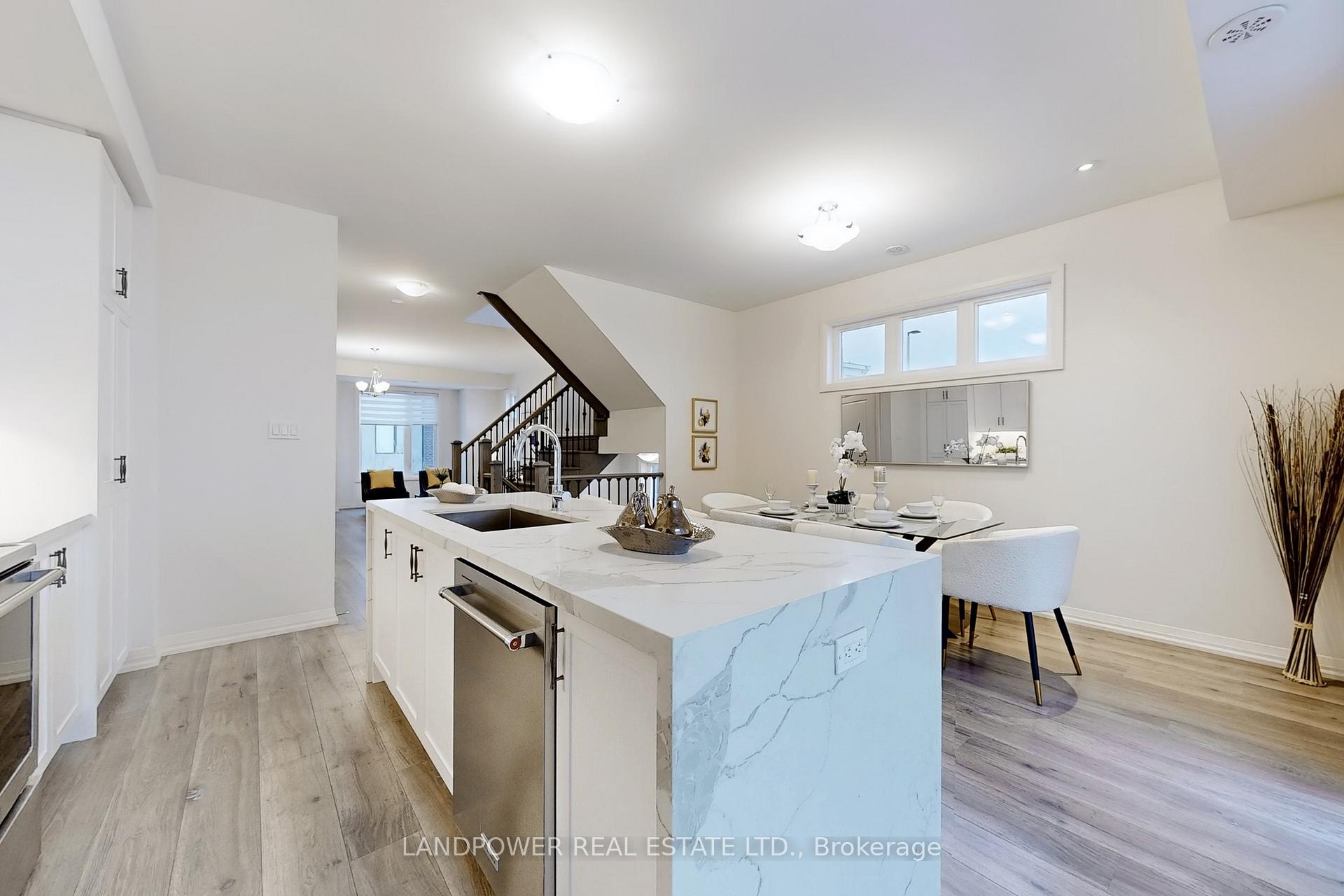 Photo 13 of 26 Canner Court, Vaughan, Patterson — HOMEH